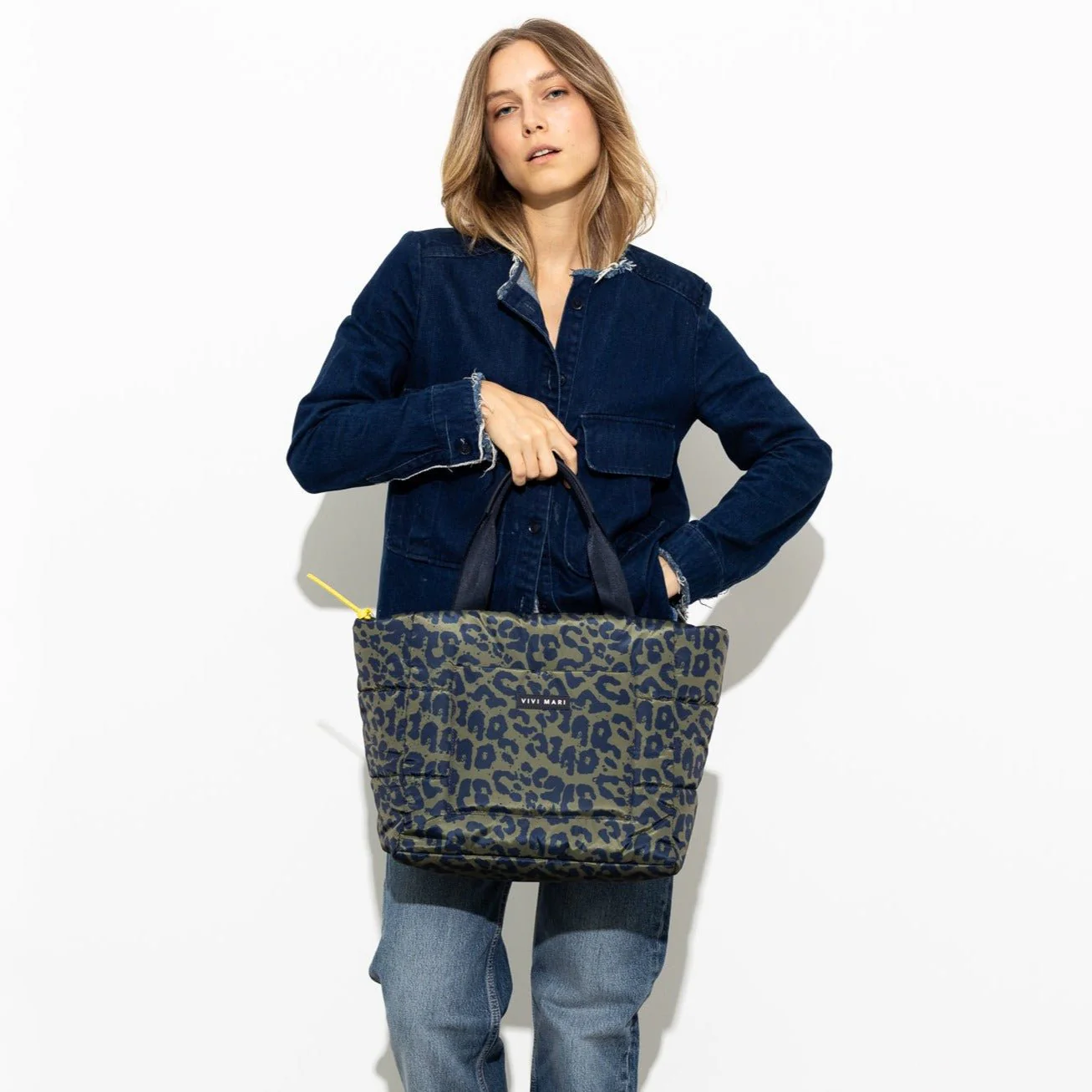 padded tote bag medium + strap basic woven slim - leo splashes navy/olive - Image 7