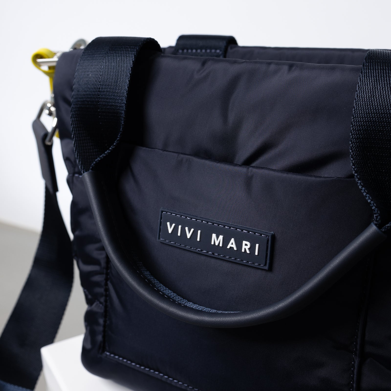 padded tote bag medium + strap basic woven slim - navy - Image 12