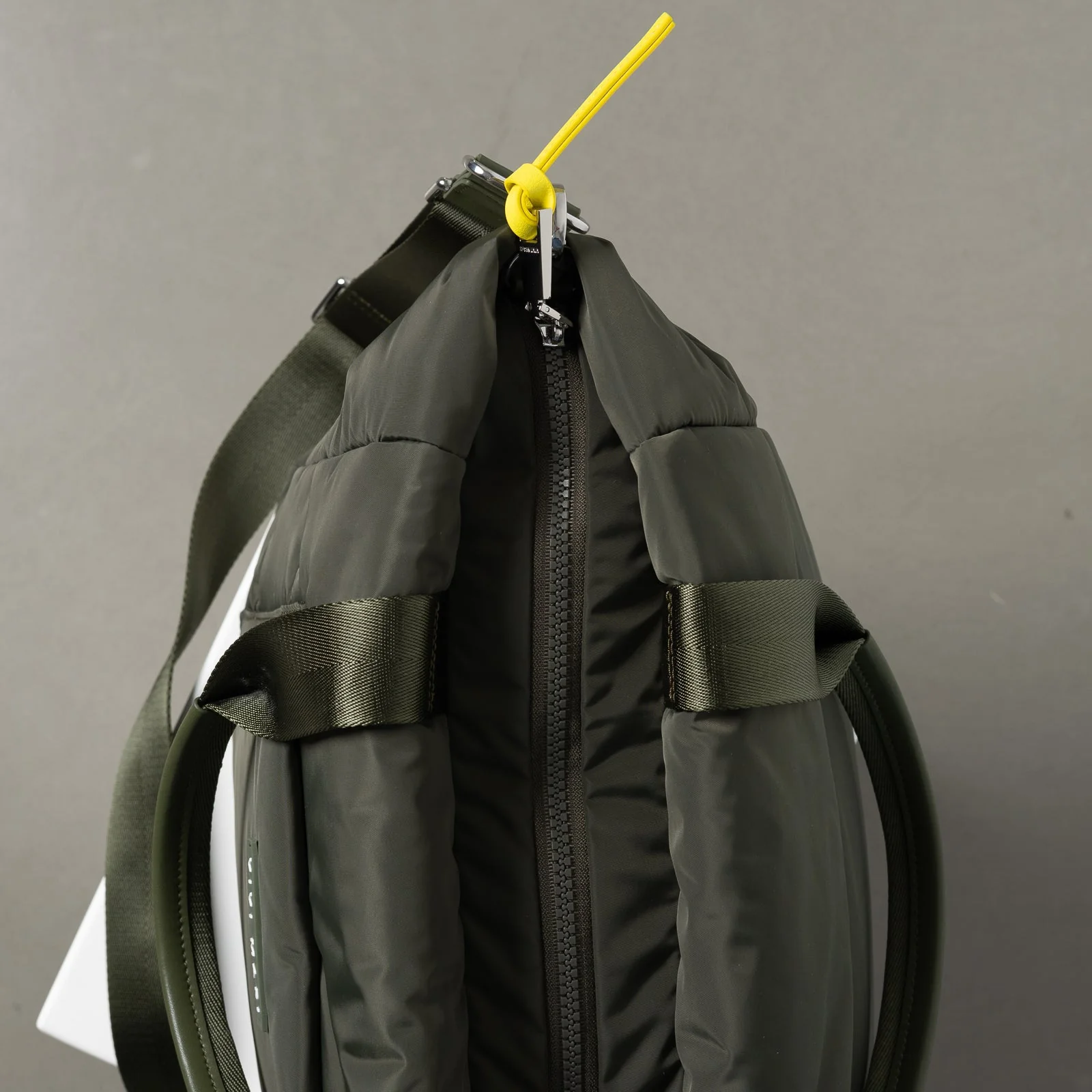 padded tote bag medium + strap basic woven slim - olive - Image 4