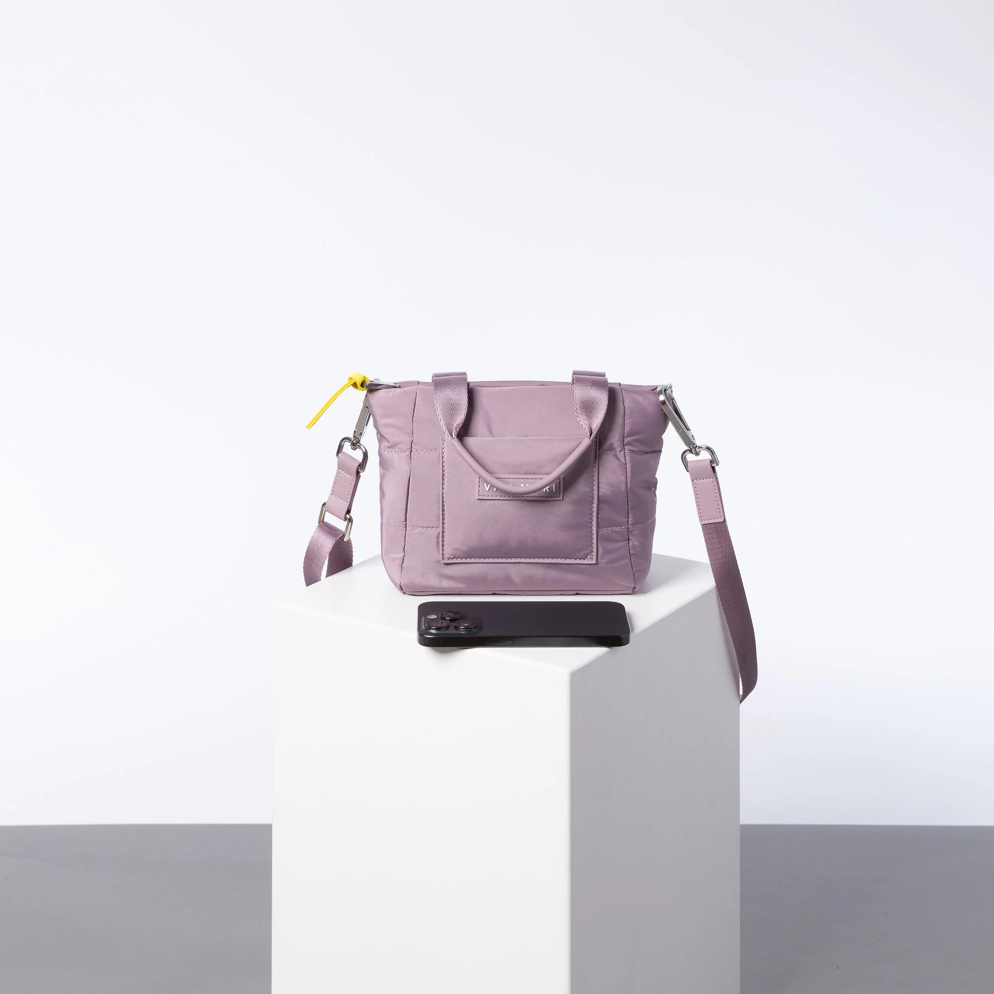 padded tote bag mini + strap basic woven slim - ash plum - Image 14