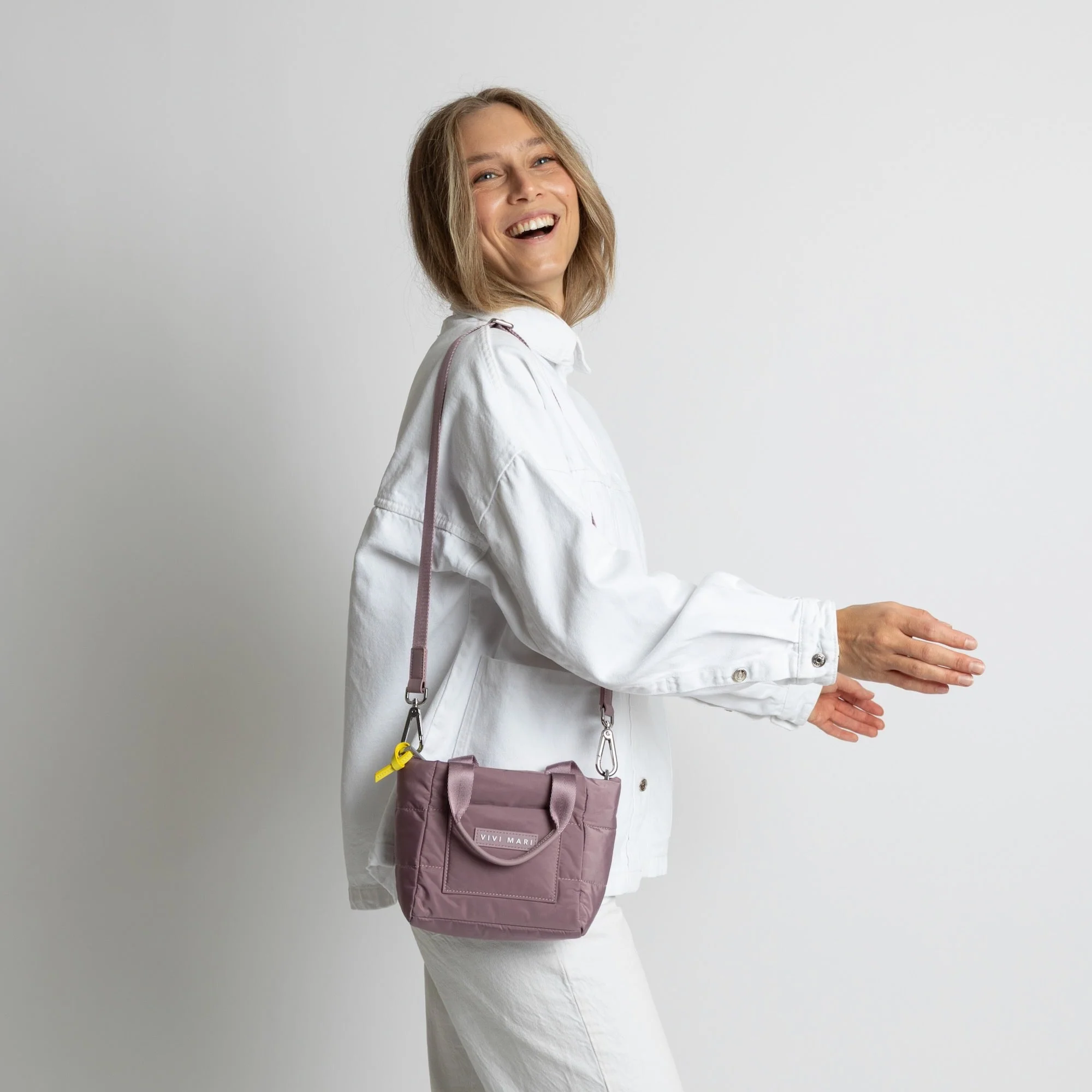 padded tote bag mini + strap basic woven slim - ash plum - Image 4