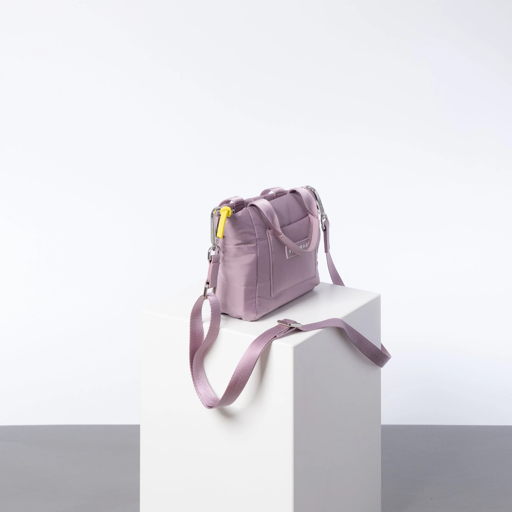 padded tote bag mini + strap basic woven slim - ash plum - Image 8