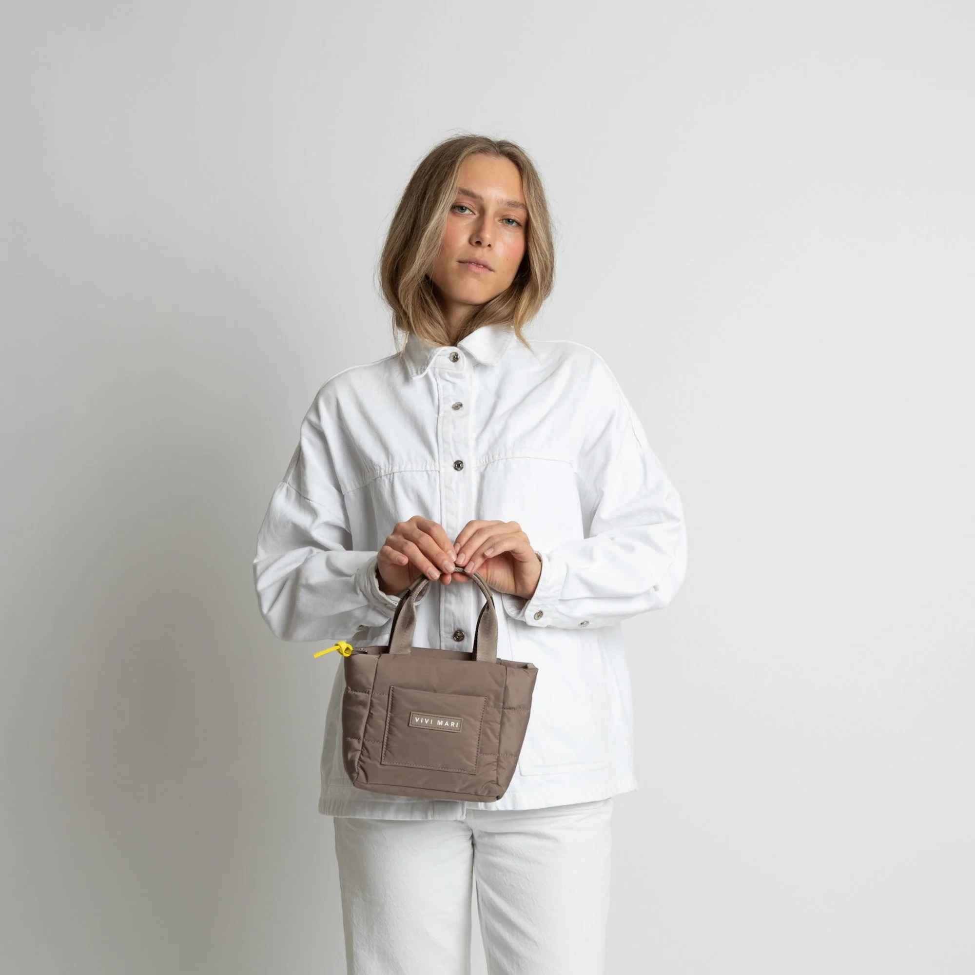 padded tote bag mini + strap basic woven slim - dark mushroom - Image 10