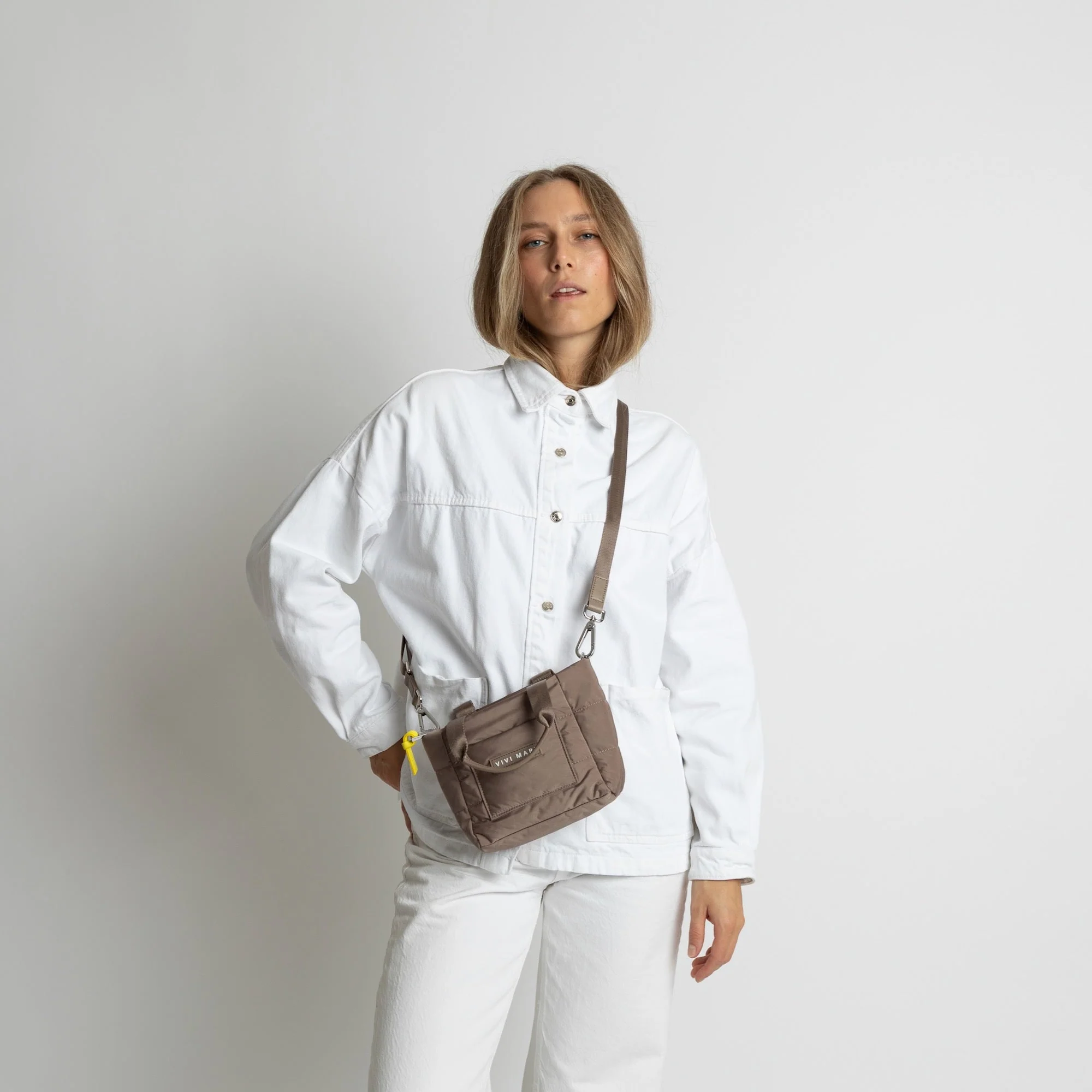 padded tote bag mini + strap basic woven slim - dark mushroom - Image 2