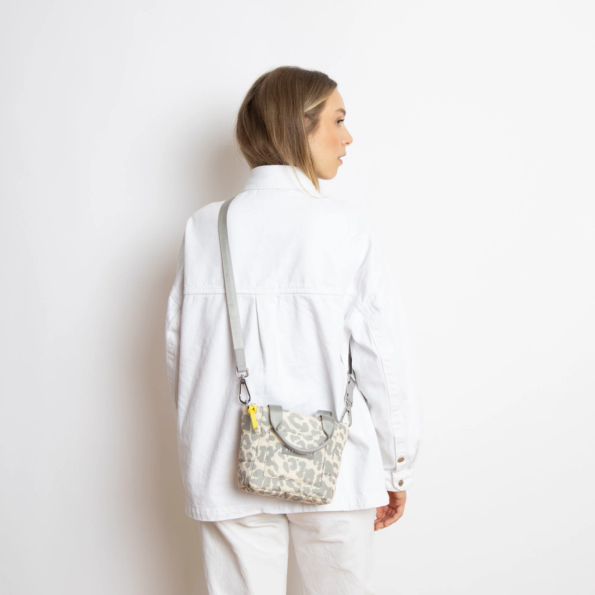 padded tote bag mini + strap basic woven slim - leo splashes grey/sand - Image 10