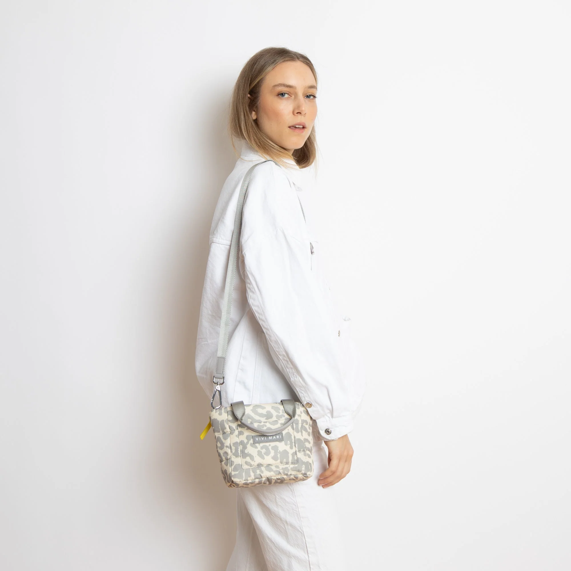 padded tote bag mini + strap basic woven slim - leo splashes grey/sand - Image 16