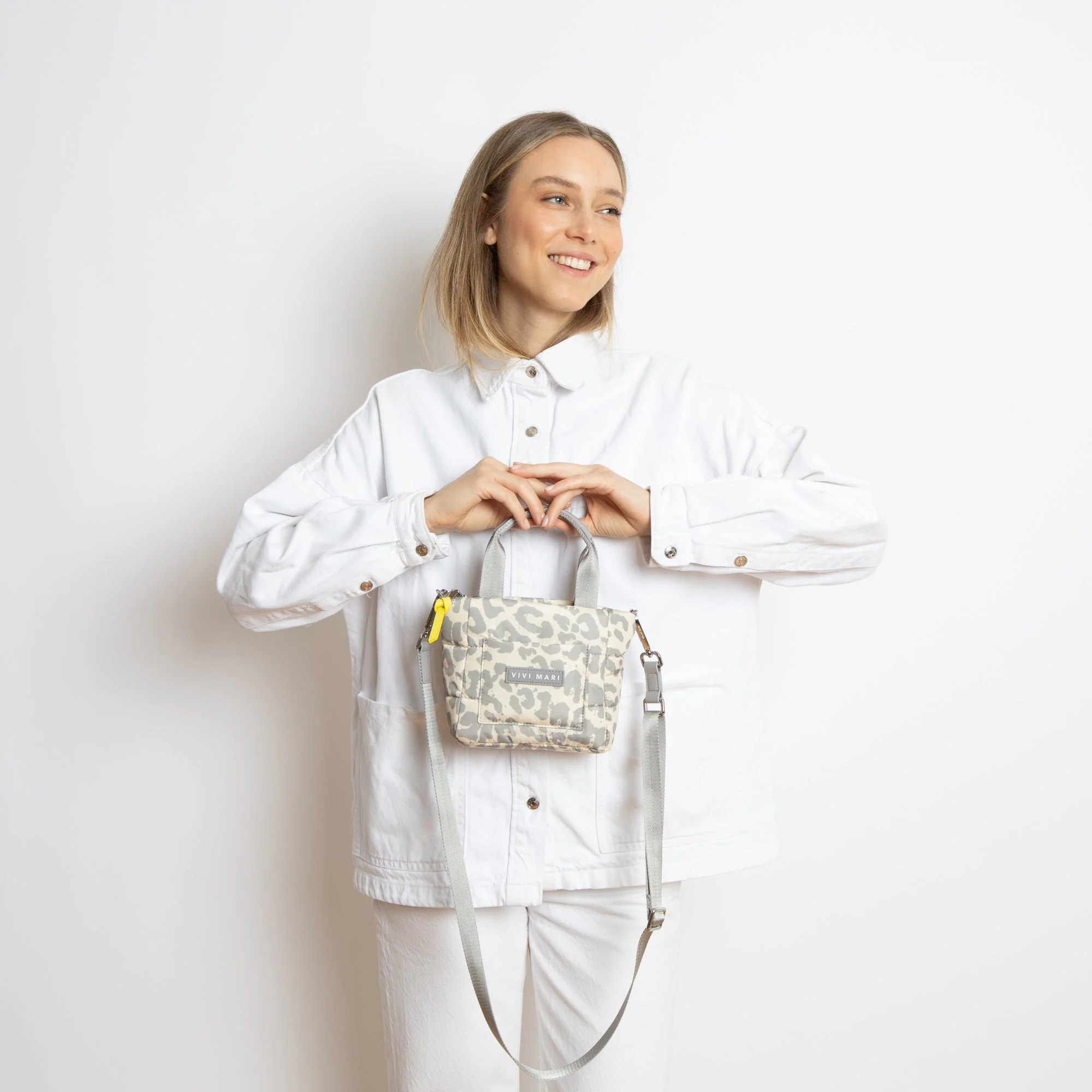 padded tote bag mini + strap basic woven slim - leo splashes grey/sand - Image 17