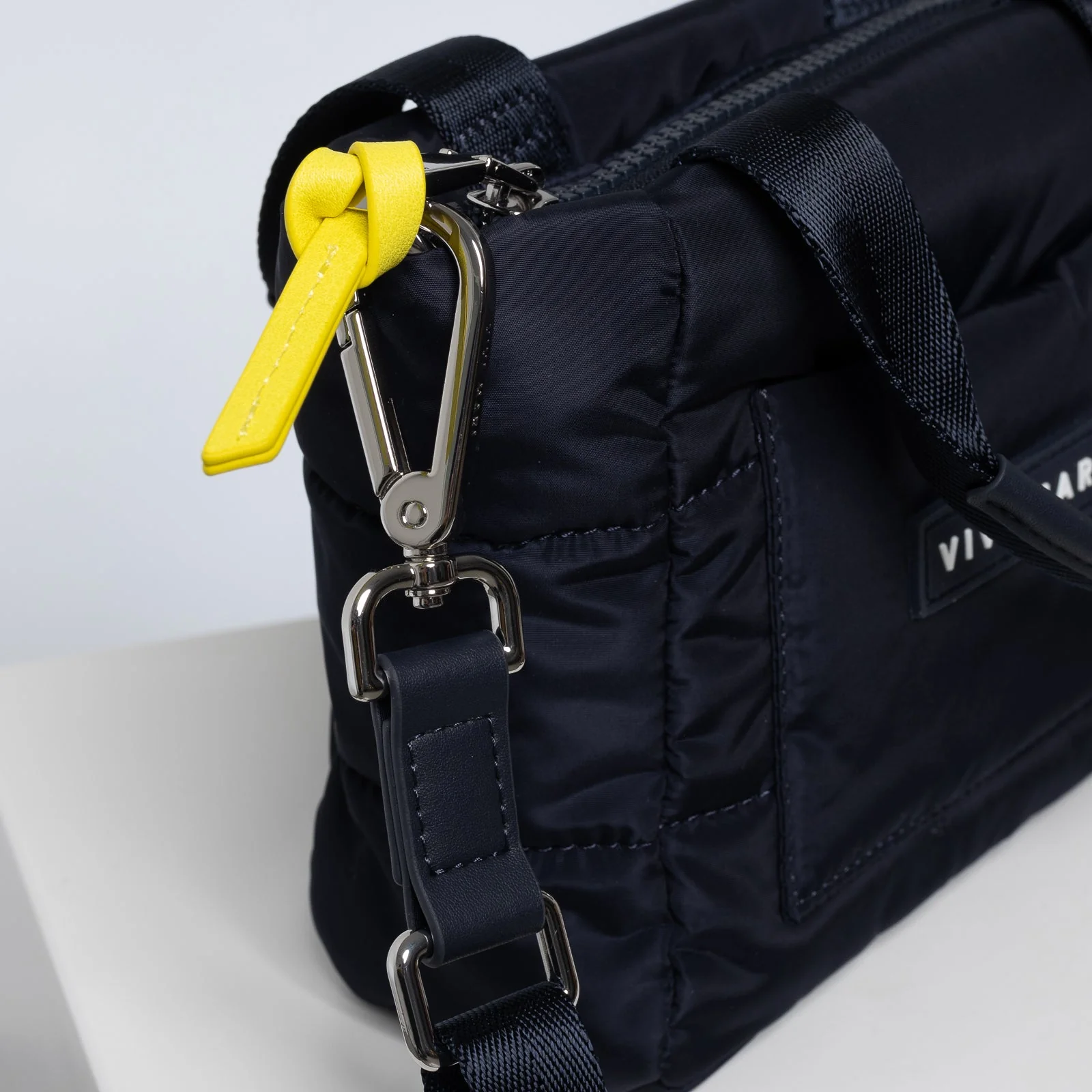 padded tote bag mini + strap basic woven slim - navy - Image 3