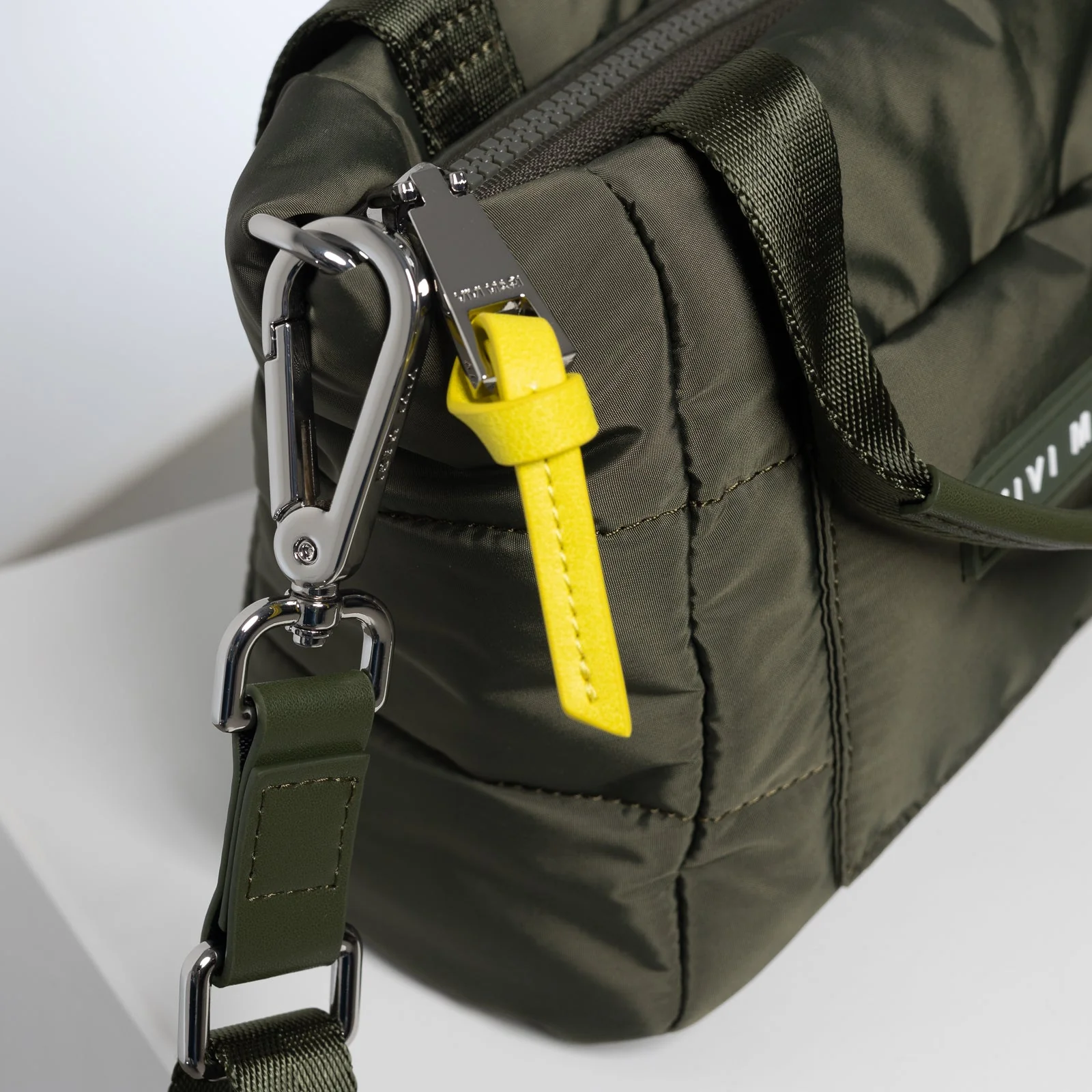 padded tote bag mini + strap basic woven slim - olive - Image 11