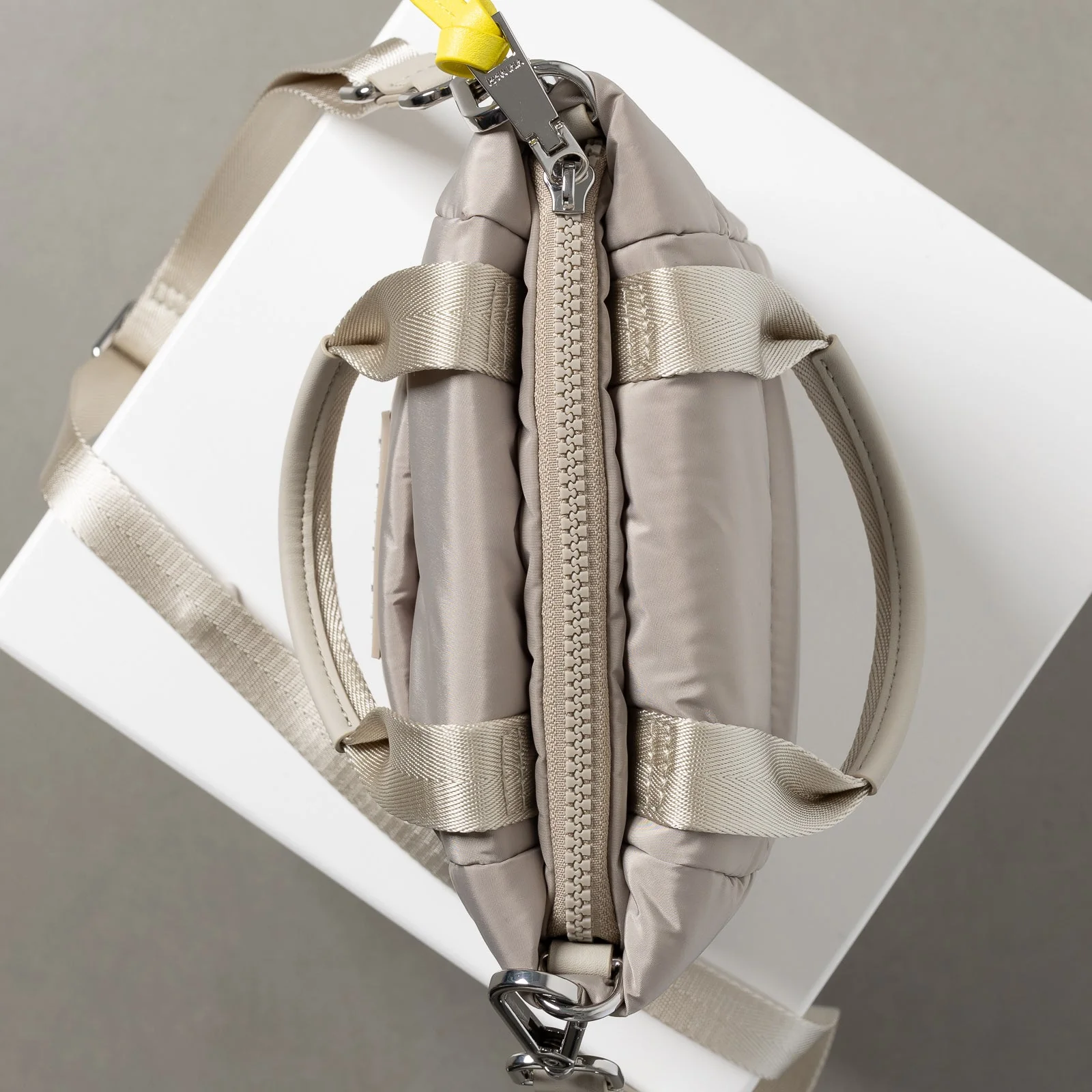 padded tote bag mini + strap basic woven slim - stone - Image 10