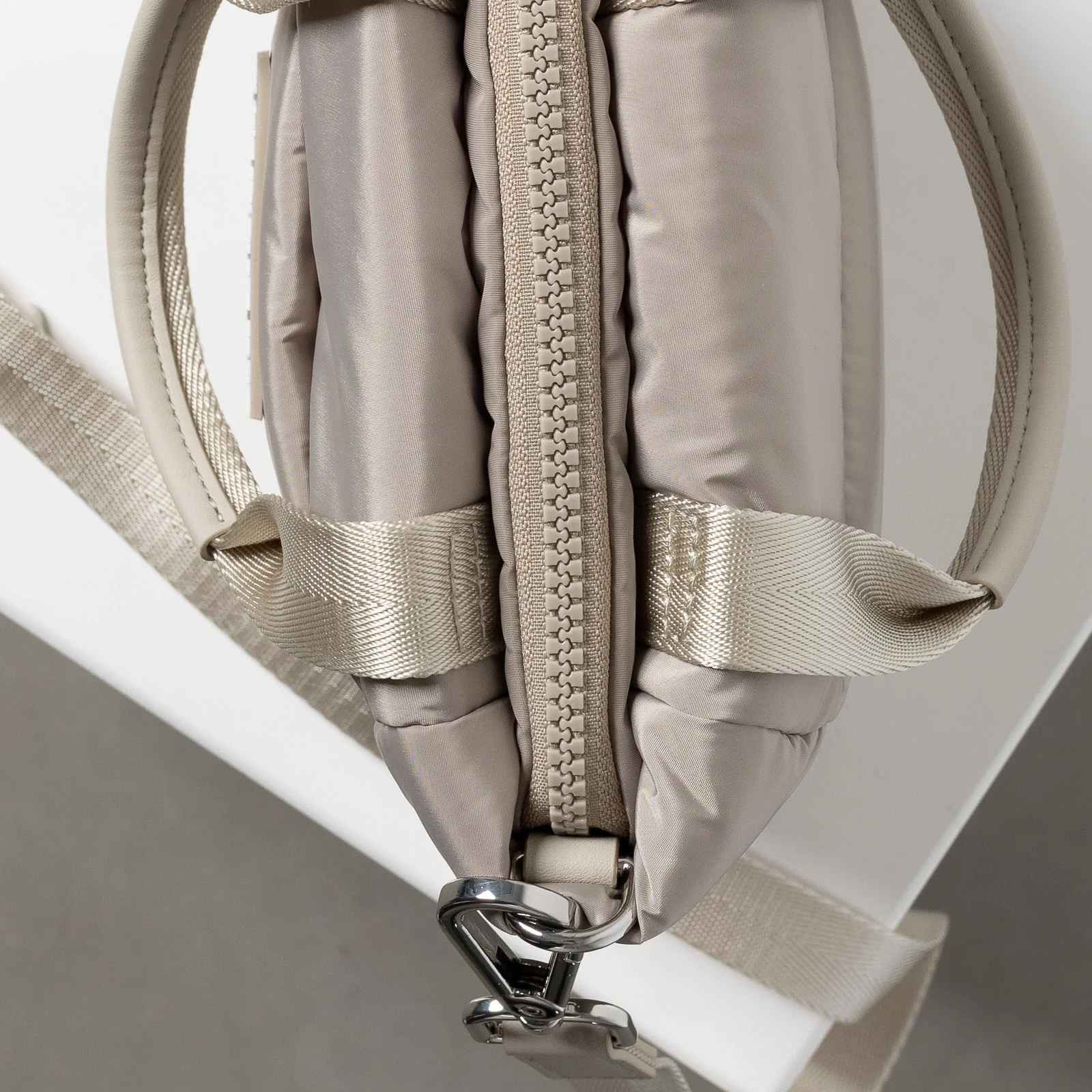 padded tote bag mini + strap basic woven slim - stone - Image 3