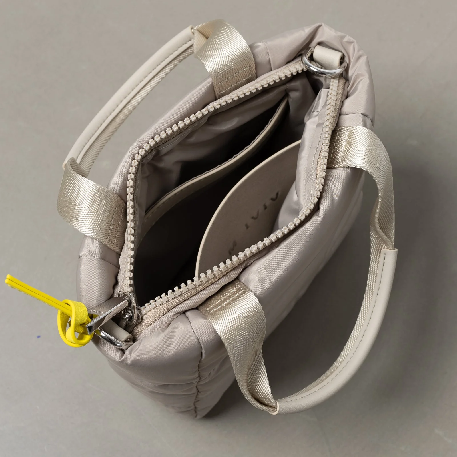 padded tote bag mini + strap basic woven slim - stone - Image 5