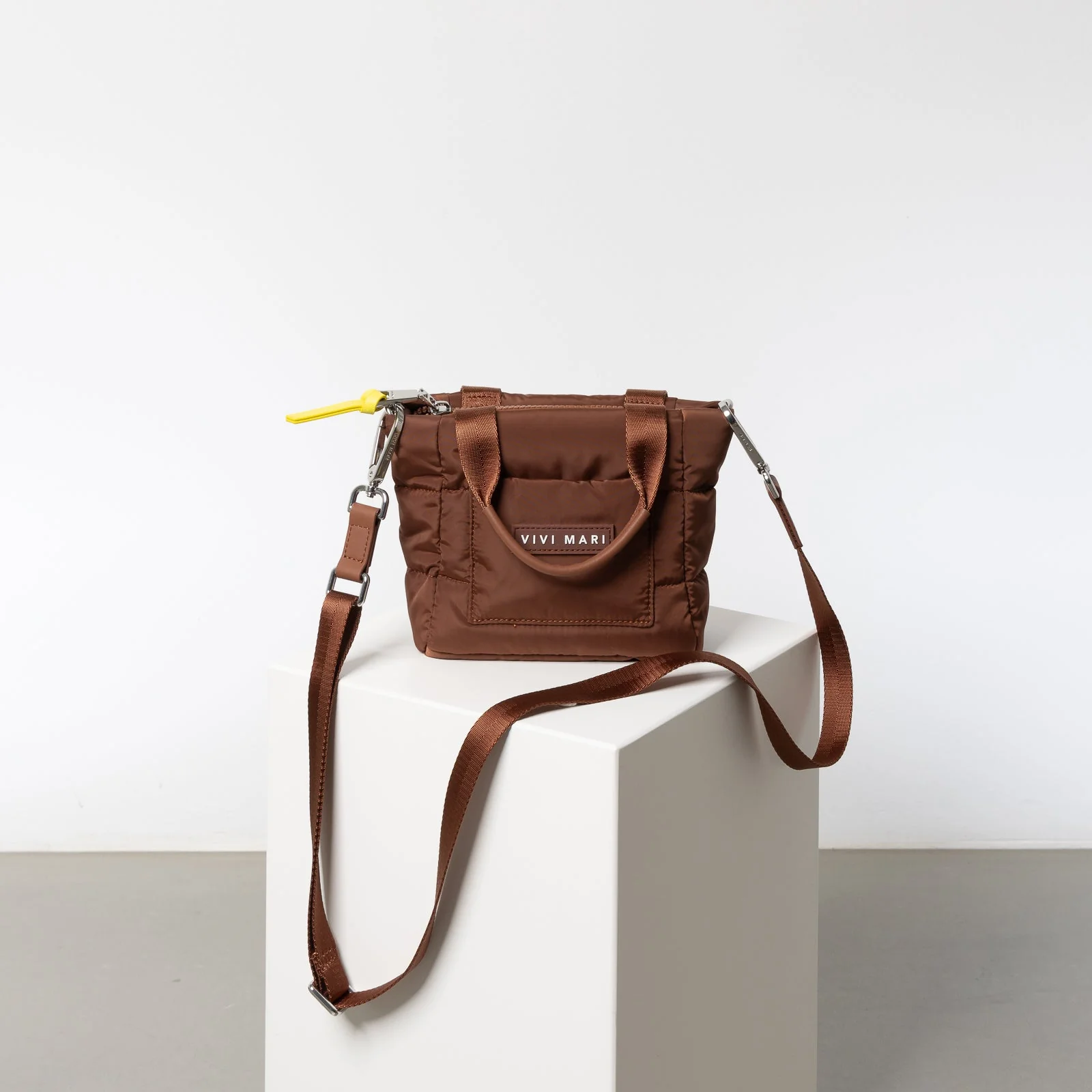 padded tote bag mini + strap basic woven slim - tan