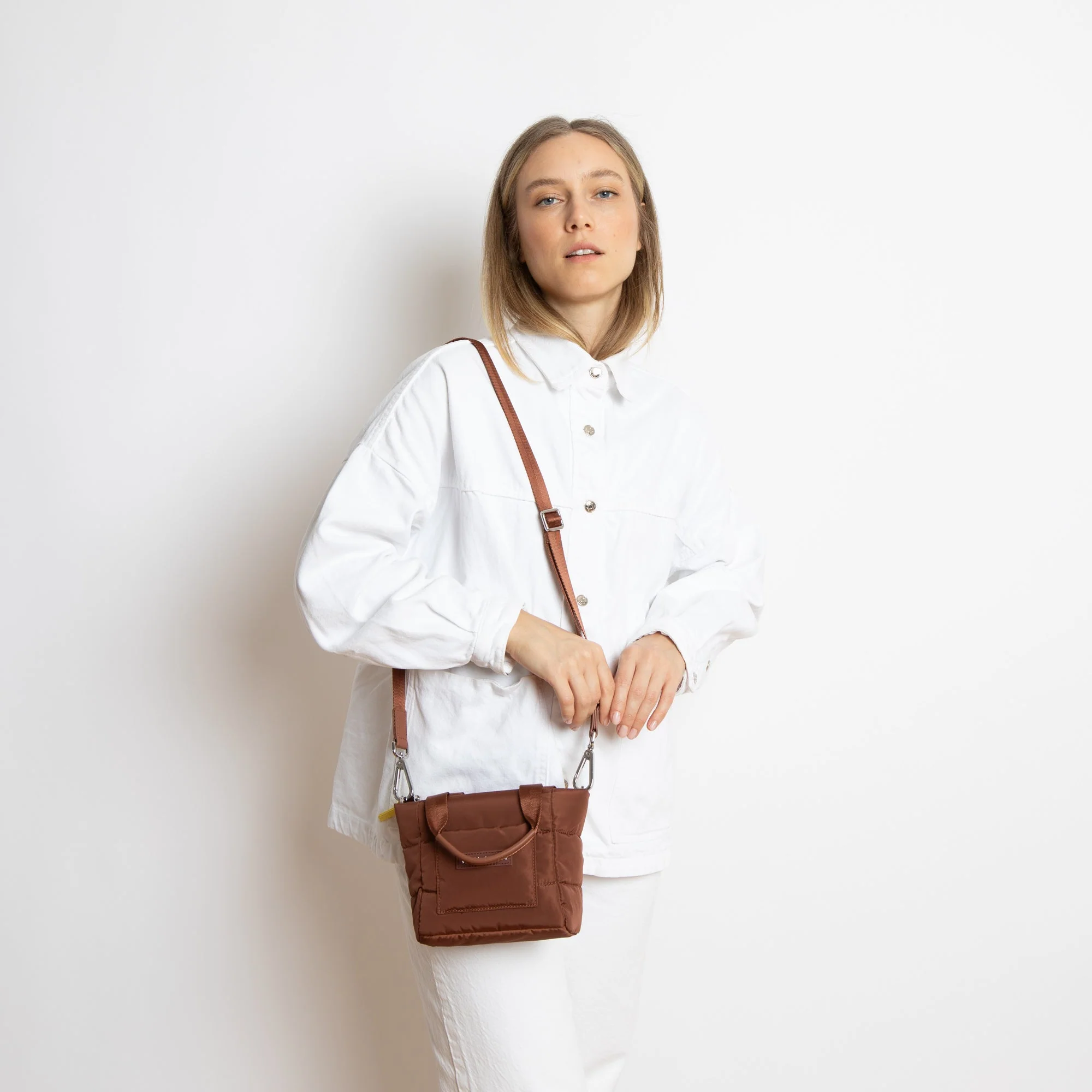 padded tote bag mini + strap basic woven slim - tan - Image 15