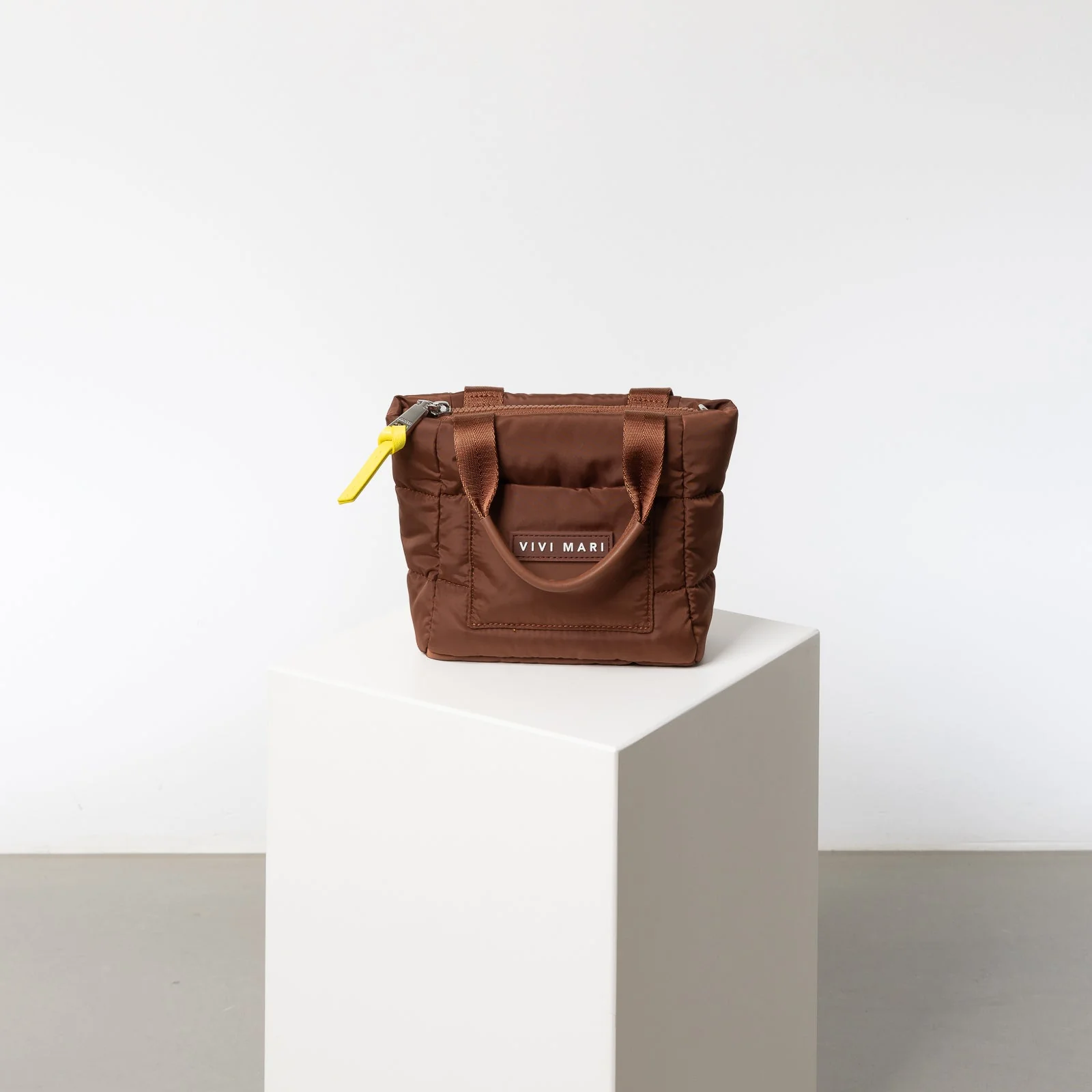 padded tote bag mini + strap basic woven slim - tan - Image 17