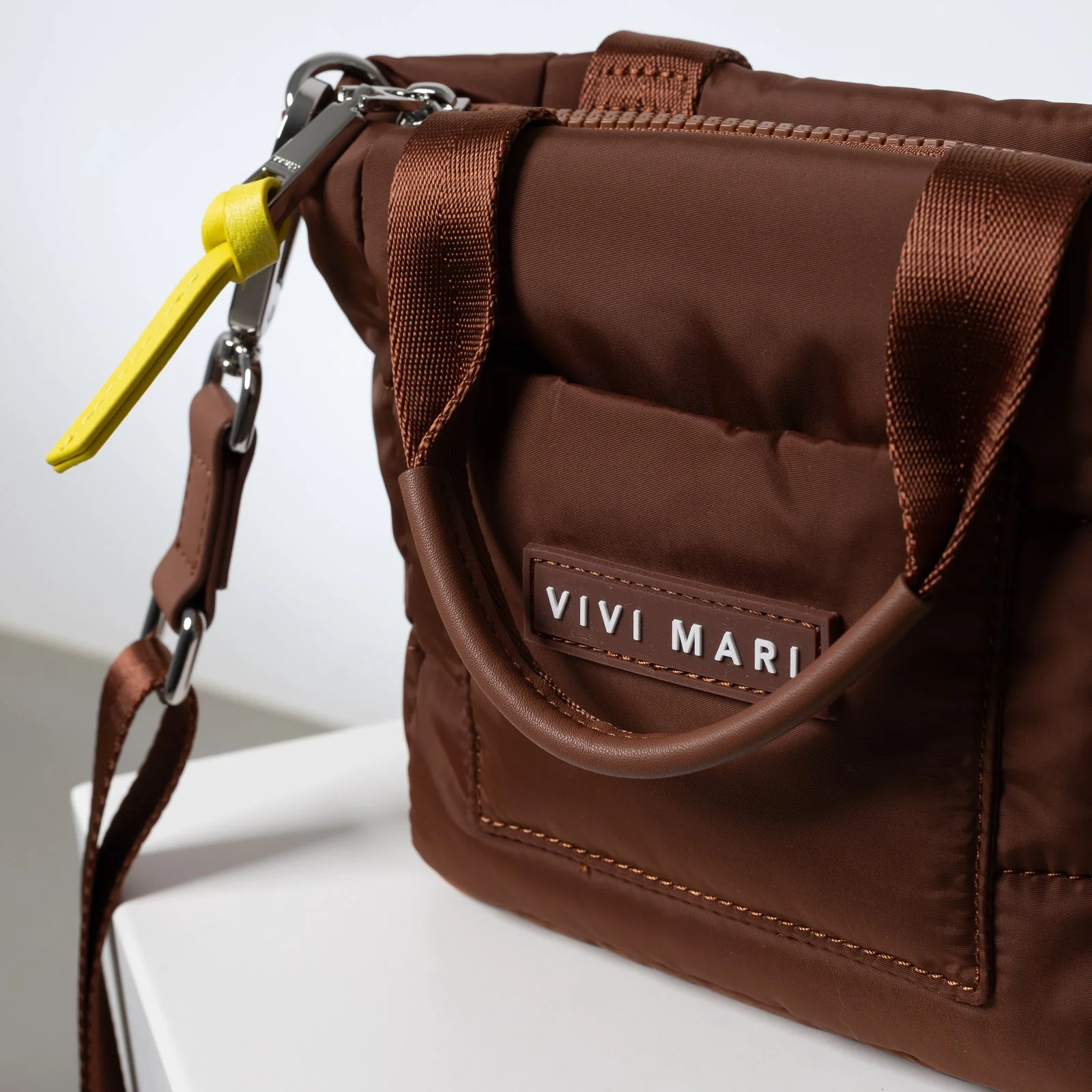 padded tote bag mini + strap basic woven slim - tan - Image 3