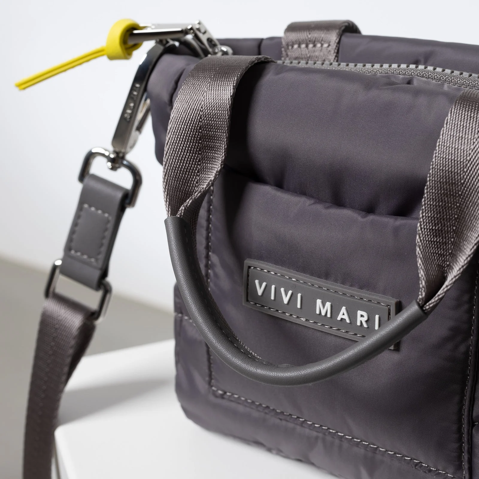 padded tote bag mini + strap basic woven slim - taupe - Image 11
