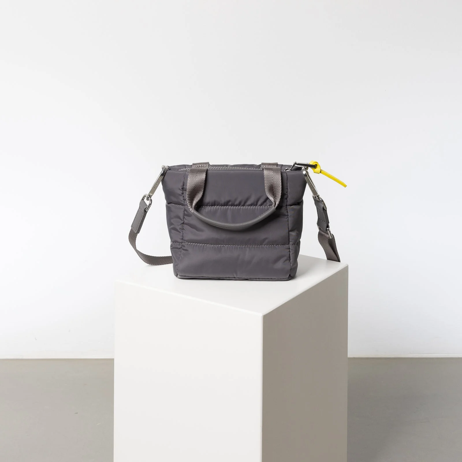 padded tote bag mini + strap basic woven slim - taupe - Image 9