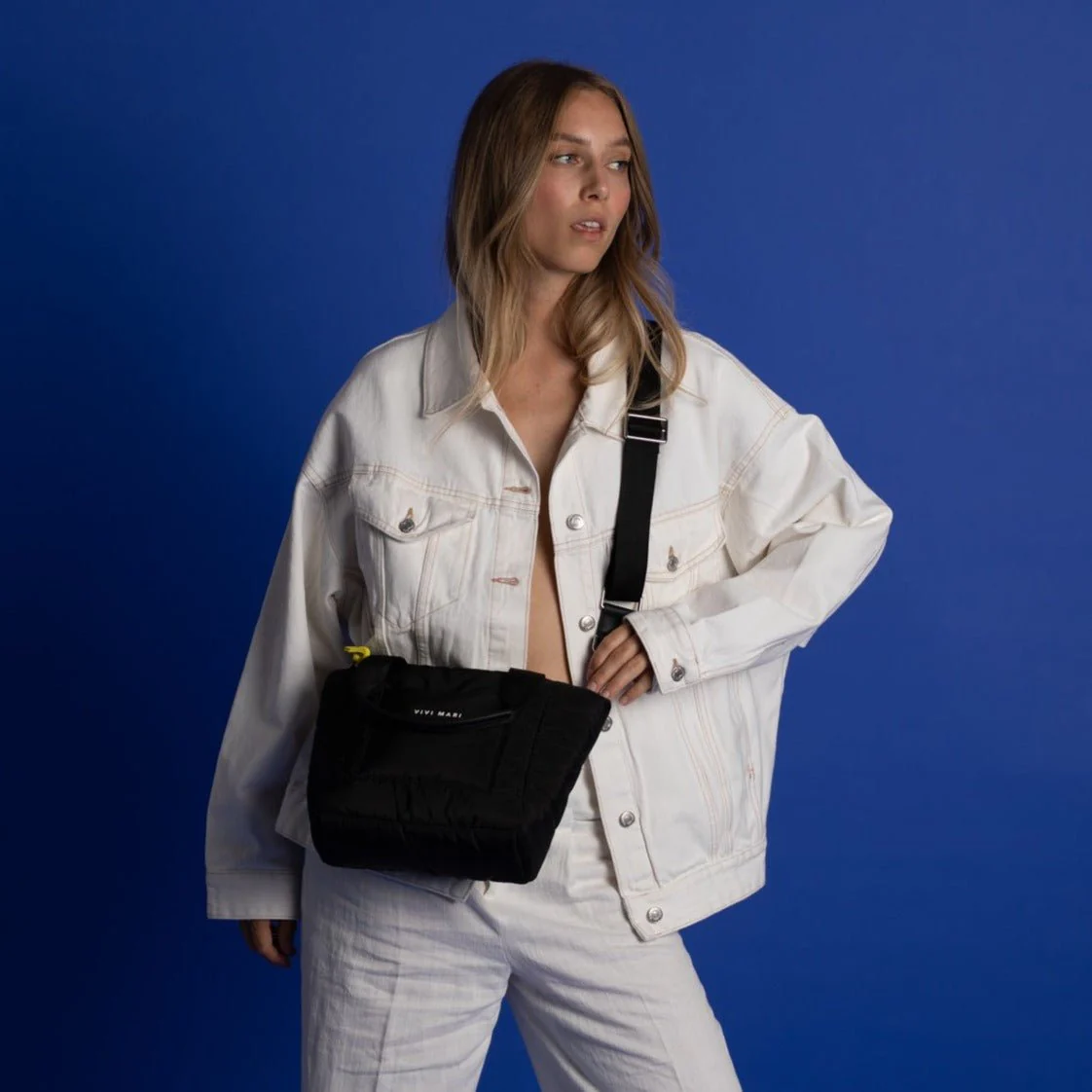 padded tote bag small + strap basic woven slim - black - Image 15