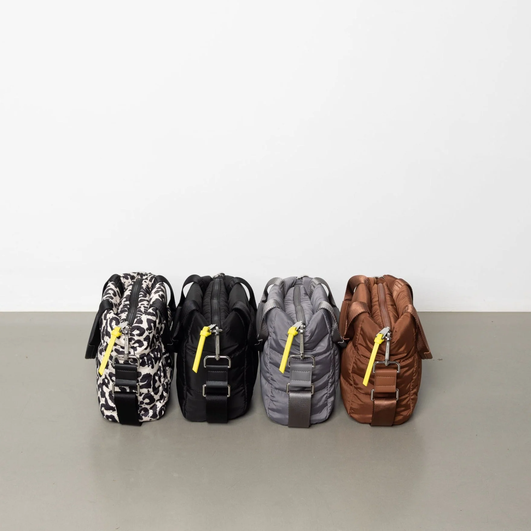 padded tote bag small + strap basic woven slim - black - Image 20