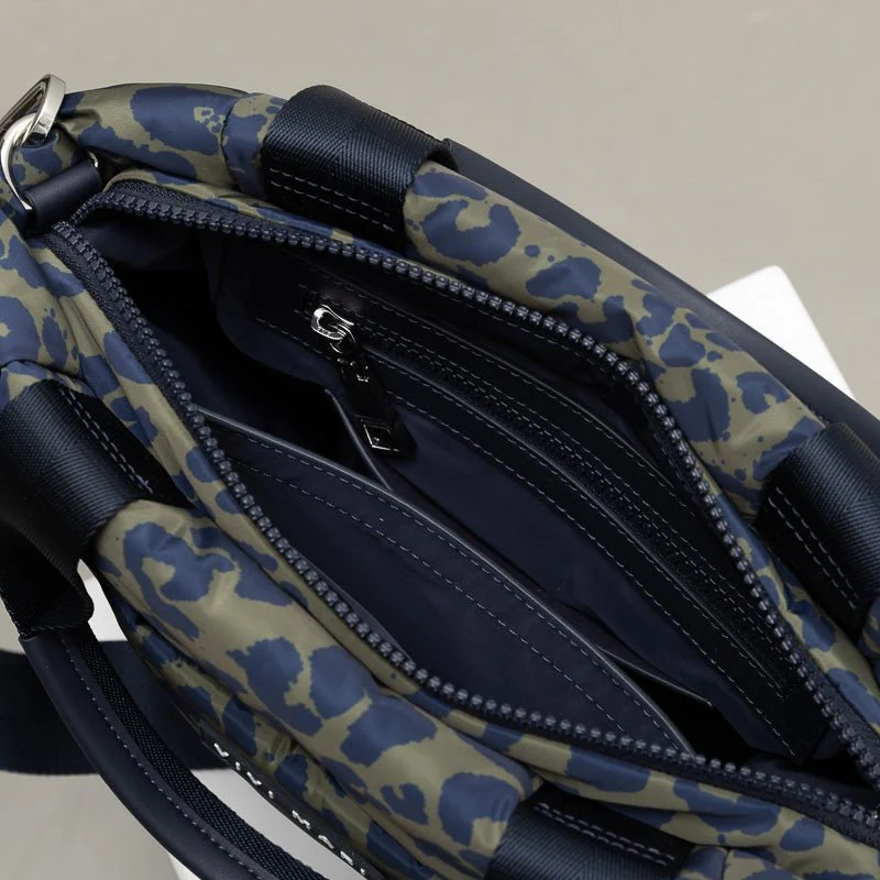padded tote bag small + strap basic woven slim - leo splashes navy/olive - Image 14