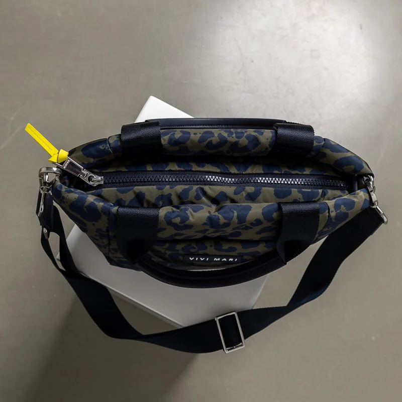 padded tote bag small + strap basic woven slim - leo splashes navy/olive - Image 15