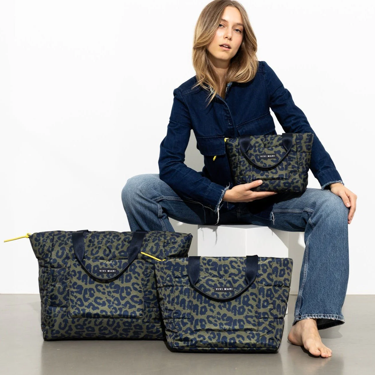 padded tote bag small + strap basic woven slim - leo splashes navy/olive - Image 25