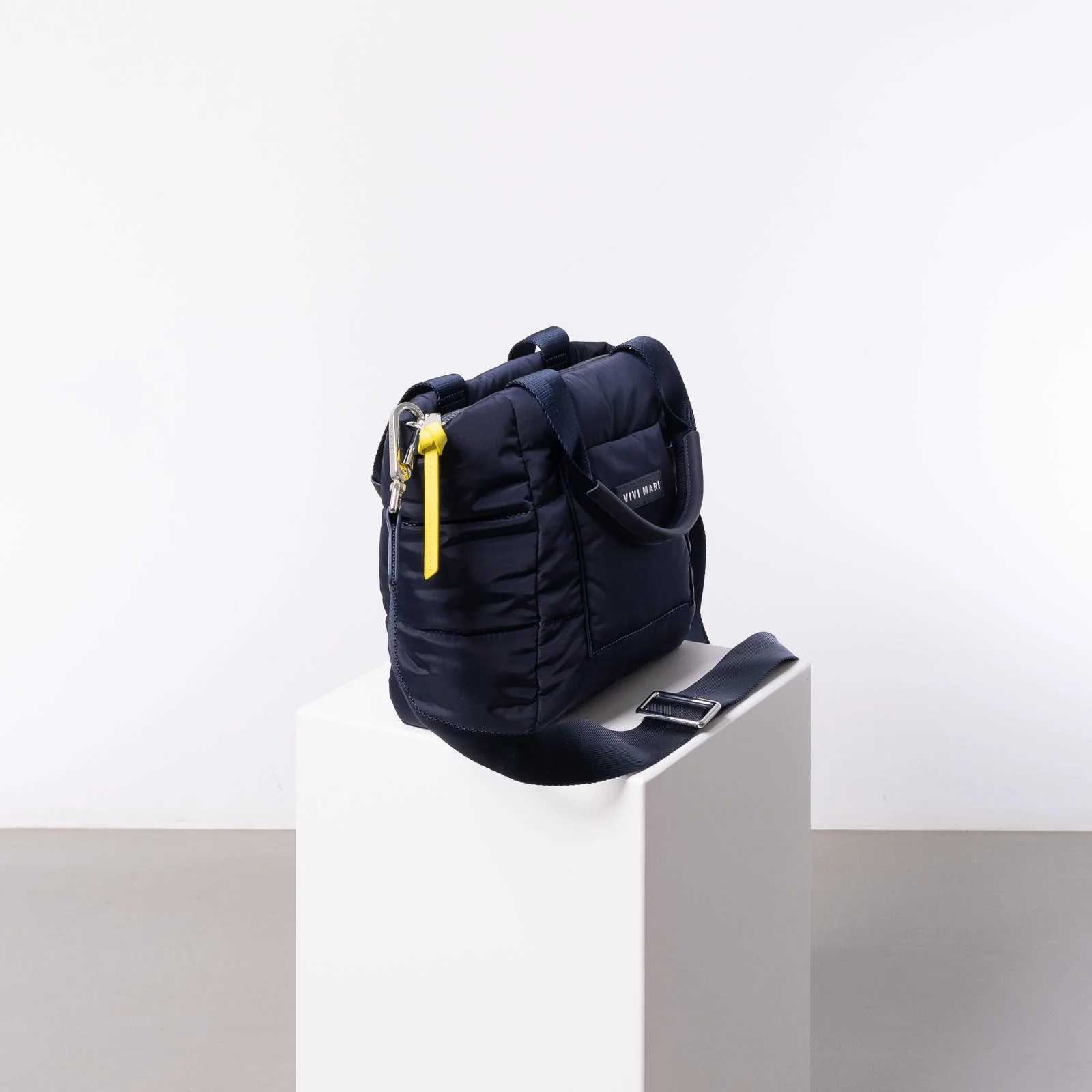 padded tote bag small + strap basic woven slim - navy - Image 3