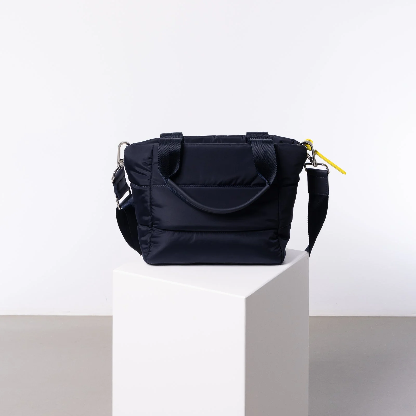 padded tote bag small + strap basic woven slim - navy - Image 8