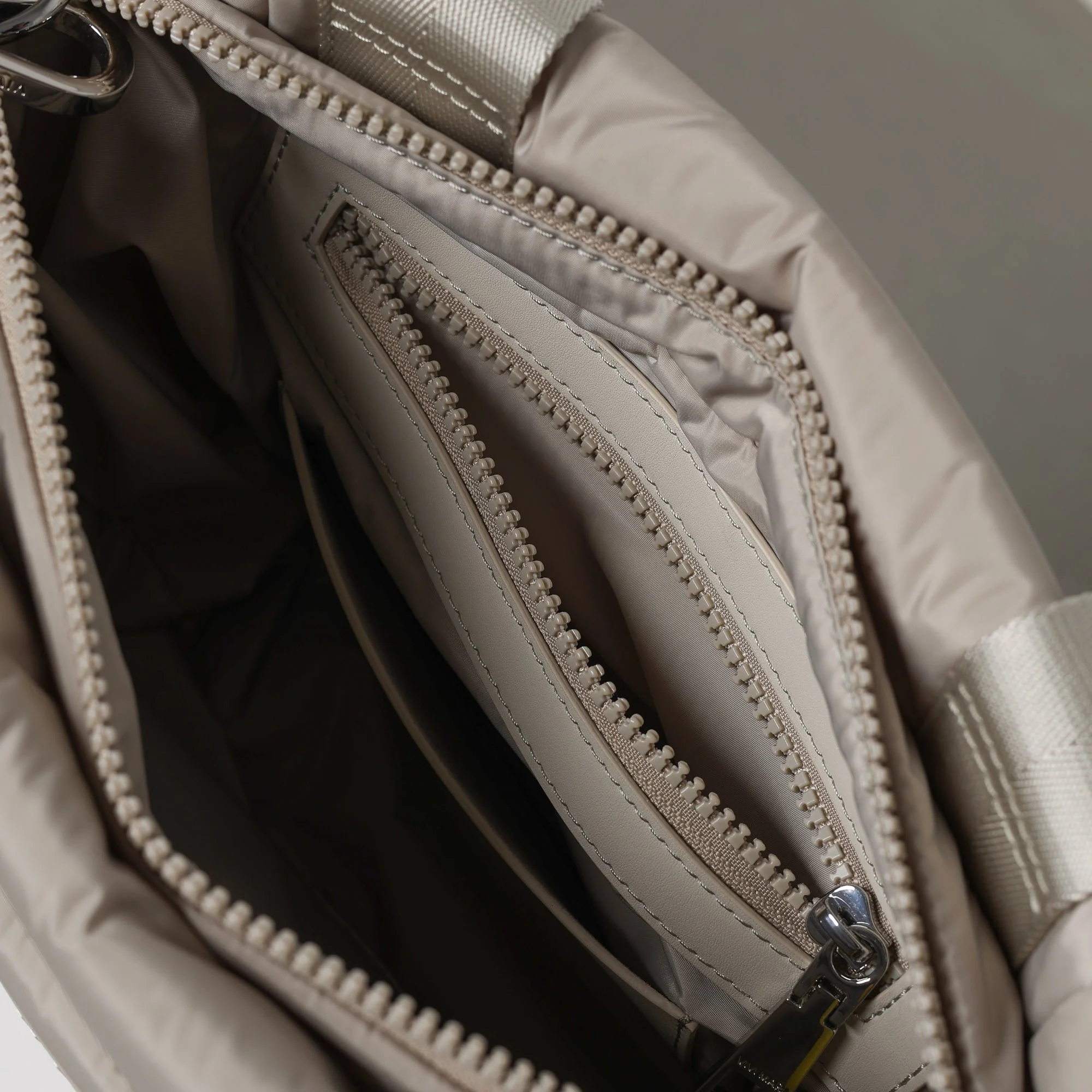 padded tote bag small + strap basic woven slim - stone - Image 6