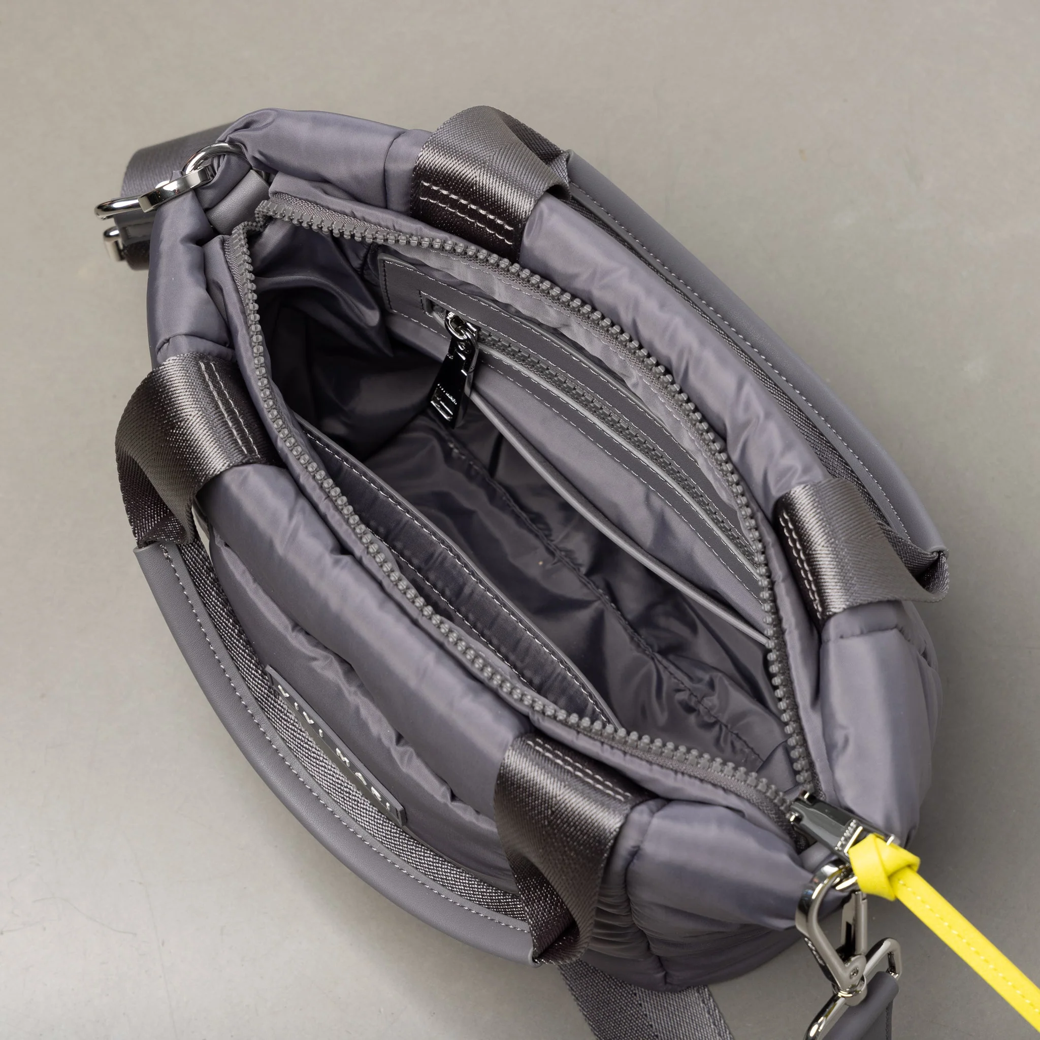 padded tote bag small + strap basic woven slim - taupe - Image 6