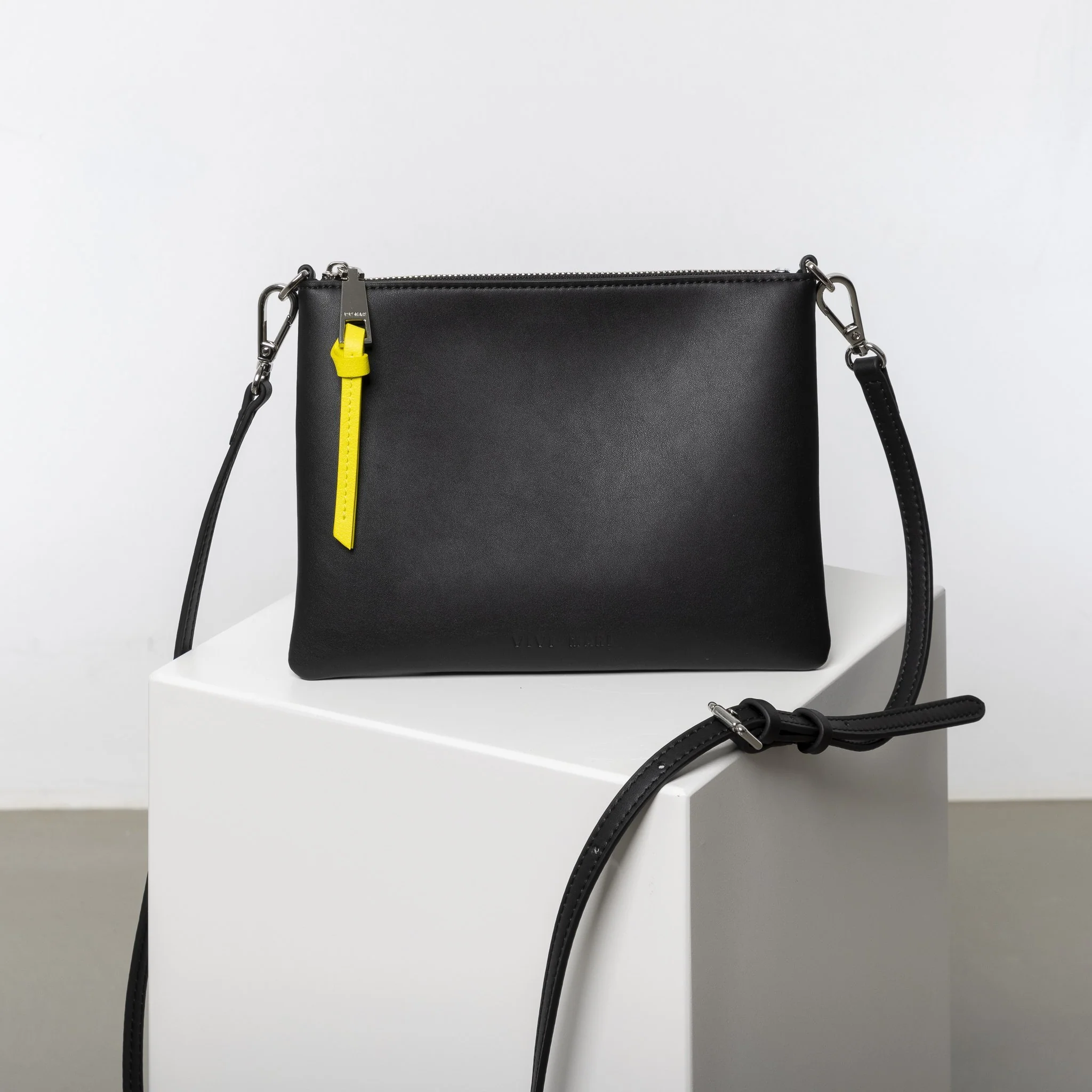 pouch + strap basic classic thin - black - Image 15