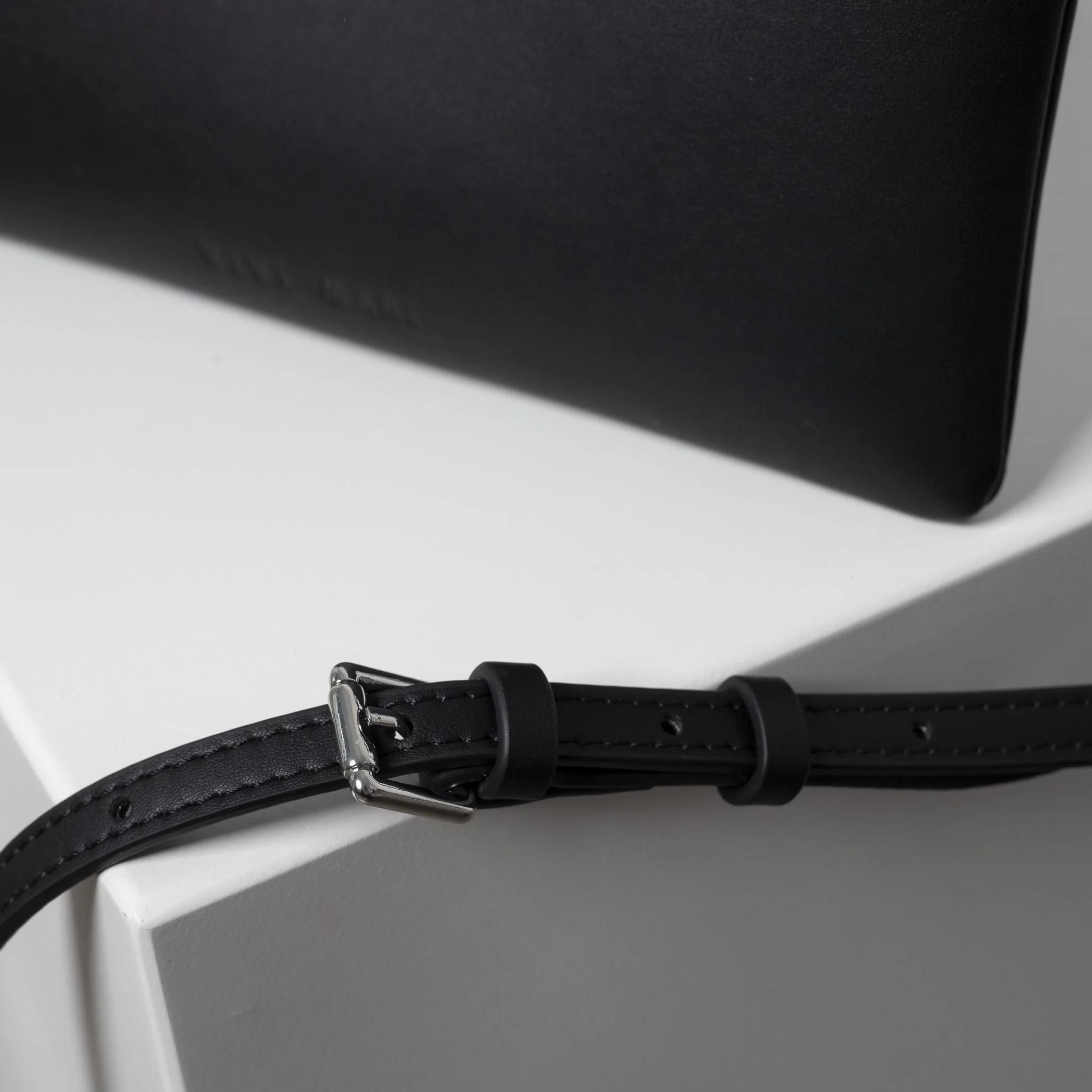 pouch + strap basic classic thin - black - Image 16