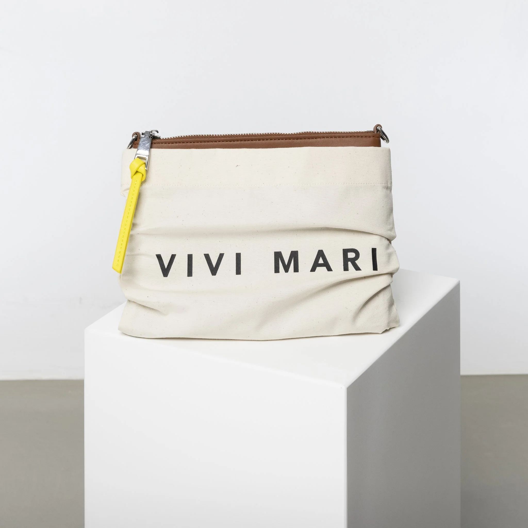 pouch + strap basic classic thin - tan - Image 5