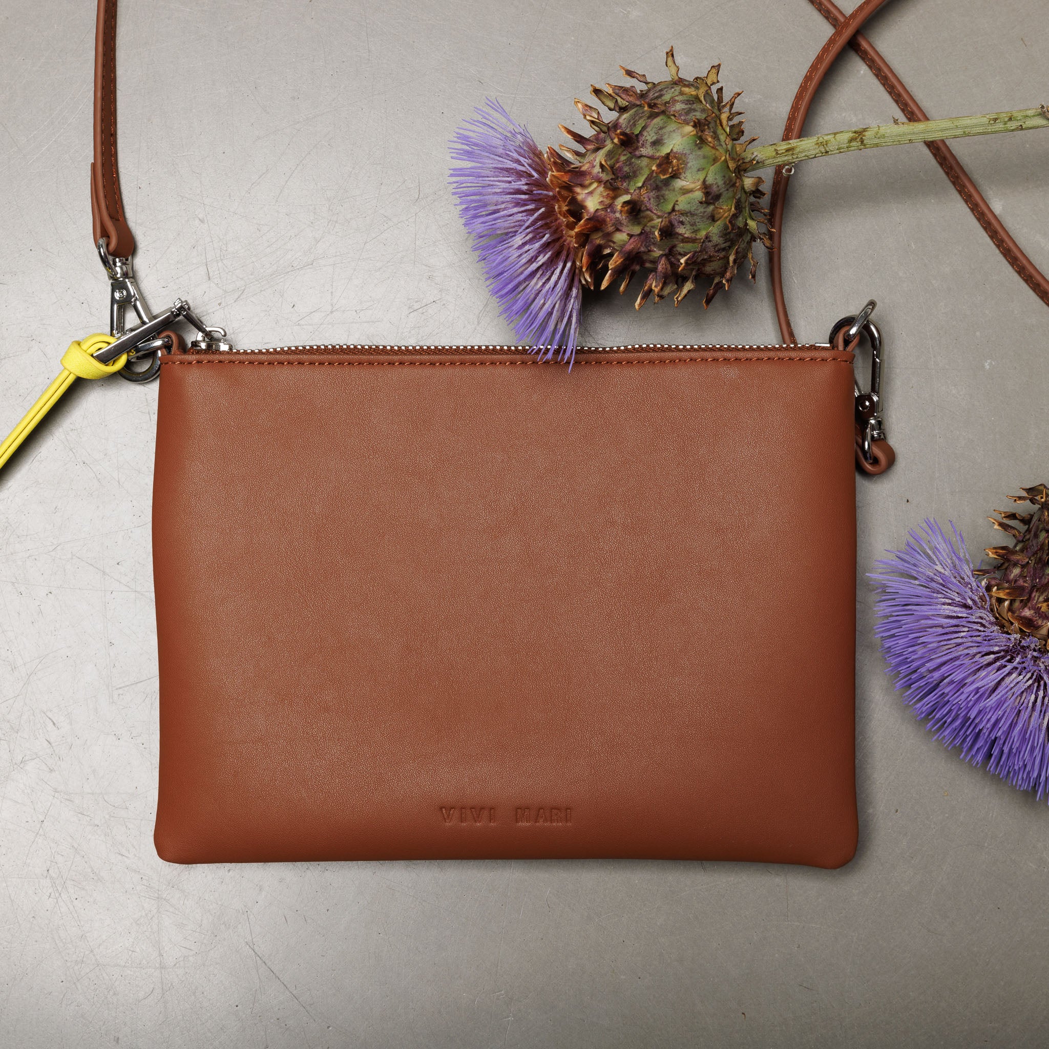 pouch + strap basic classic thin - tan - Image 9