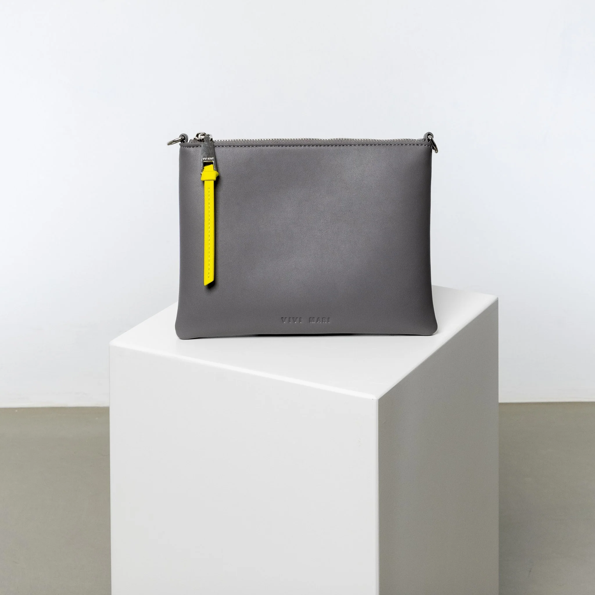 pouch + strap basic classic thin - taupe - Image 18