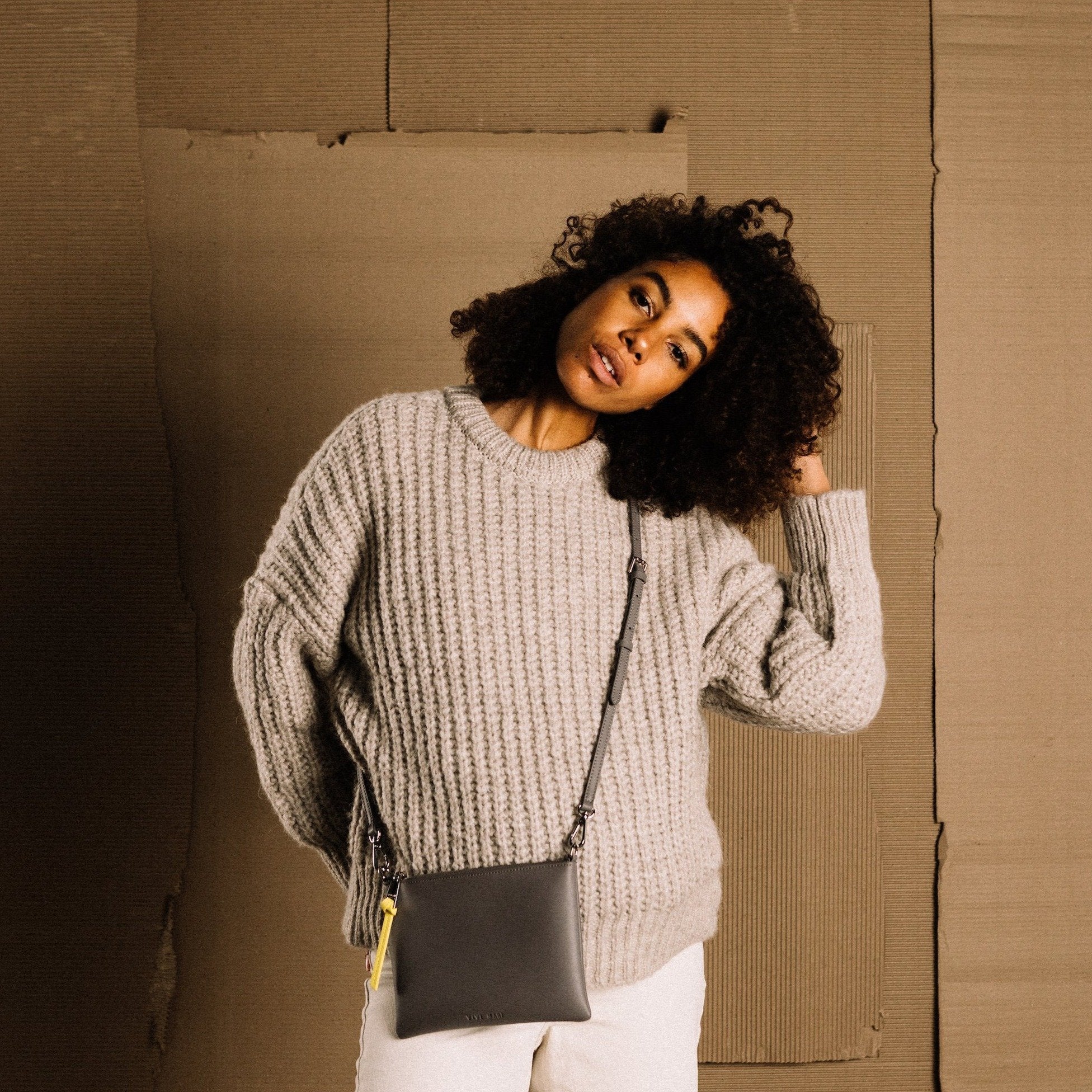 pouch + strap basic classic thin - taupe - Image 9