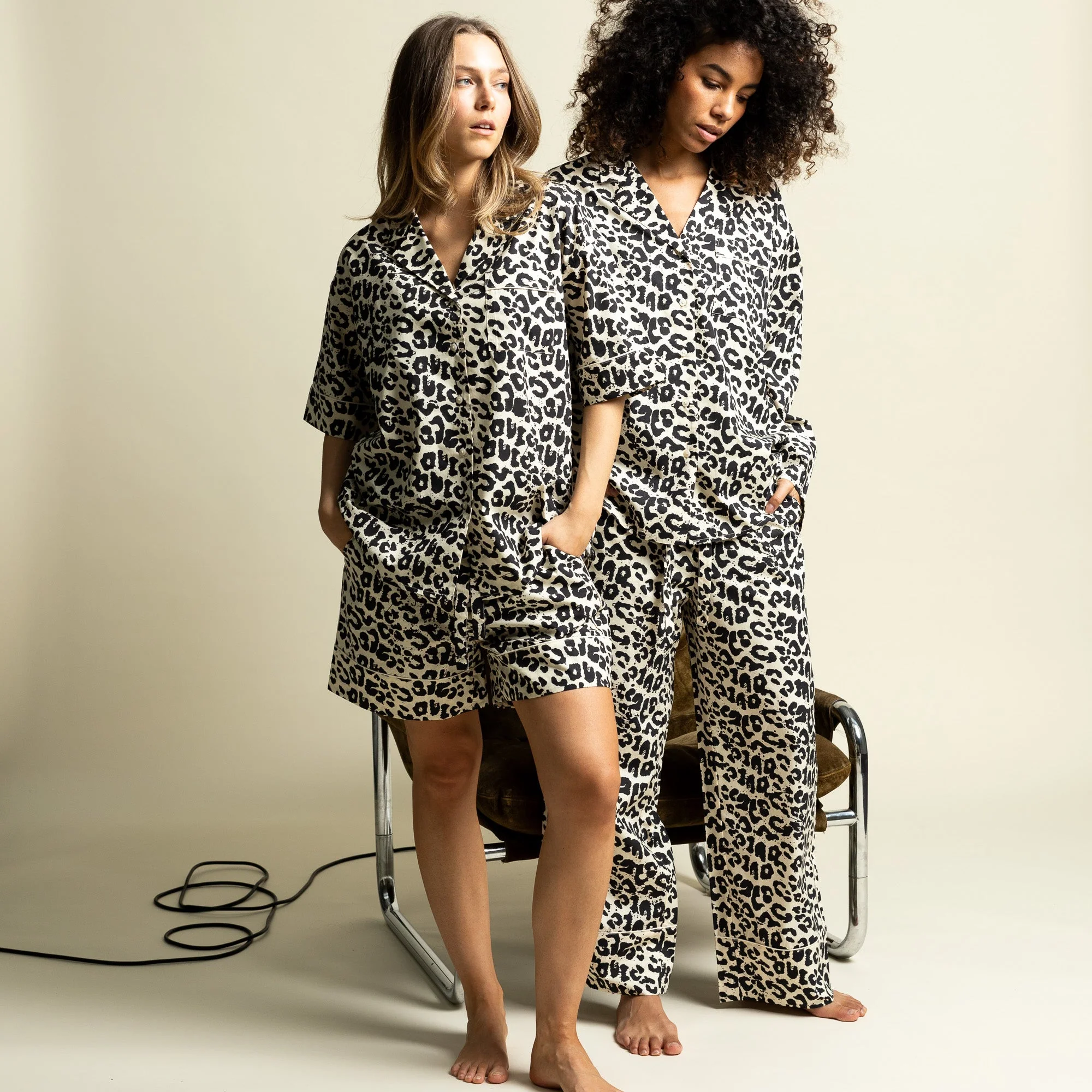 Pyjama Pants - leo splashes black/sand - Image 10