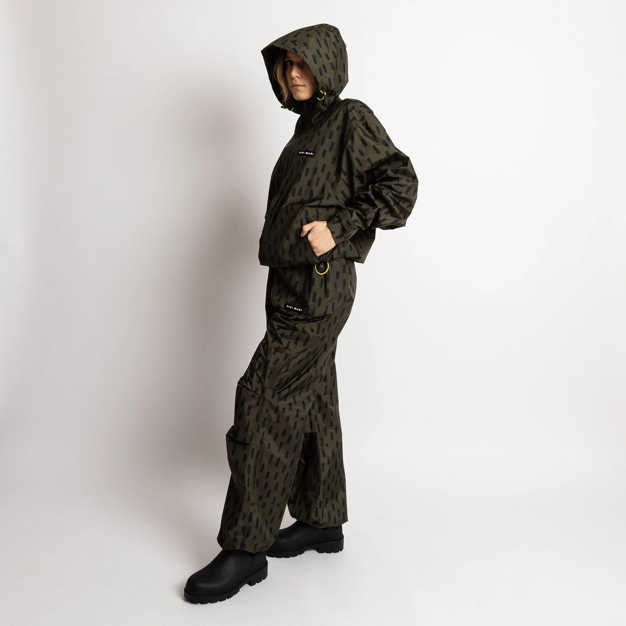 Rain Jacket drops olive/black - Image 15