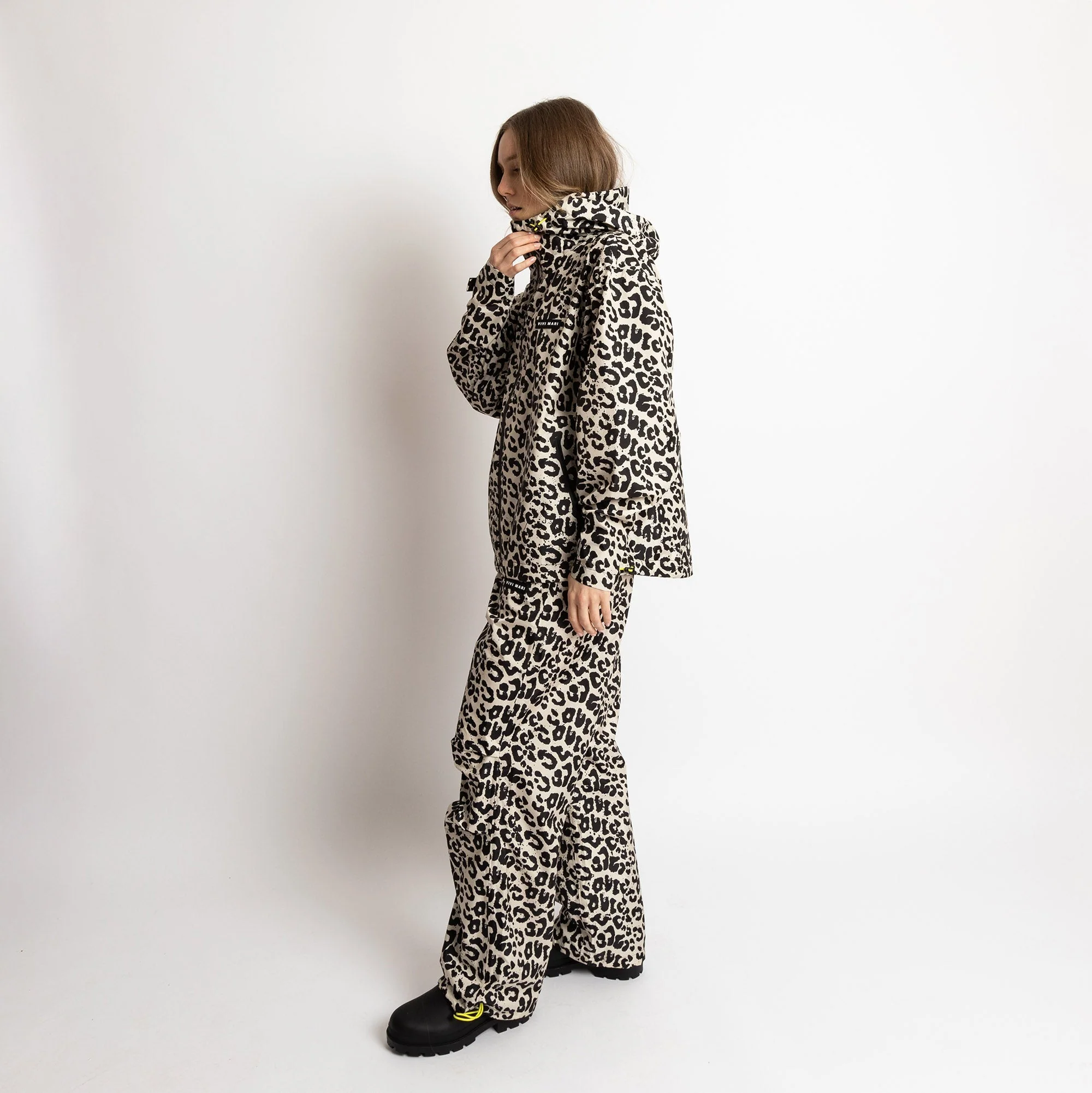 Rain Jacket leo splashes black/sand - Image 12