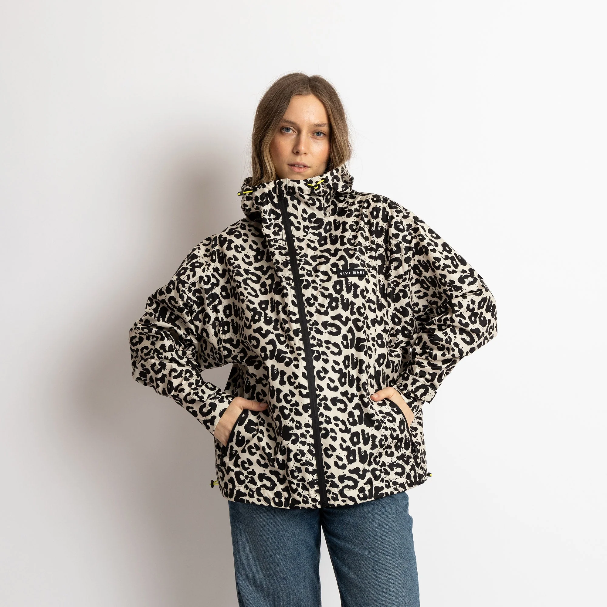 Rain Jacket leo splashes black/sand - Image 18