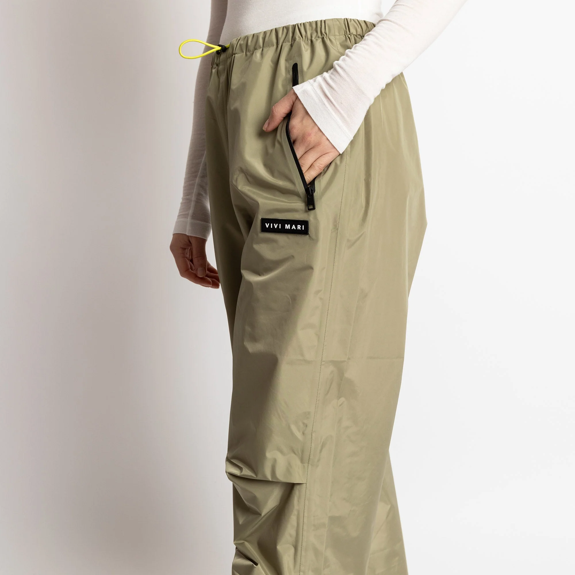Rain Pants solid pale olive - Image 9