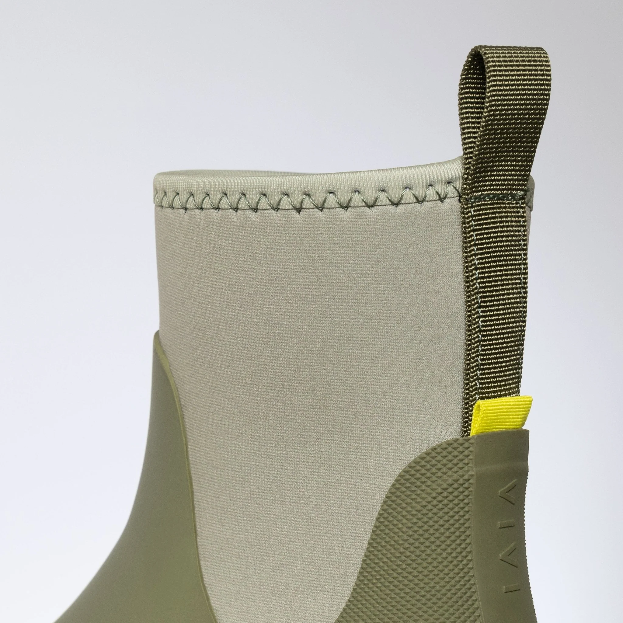 Rainboots short solid pale olive - Image 6