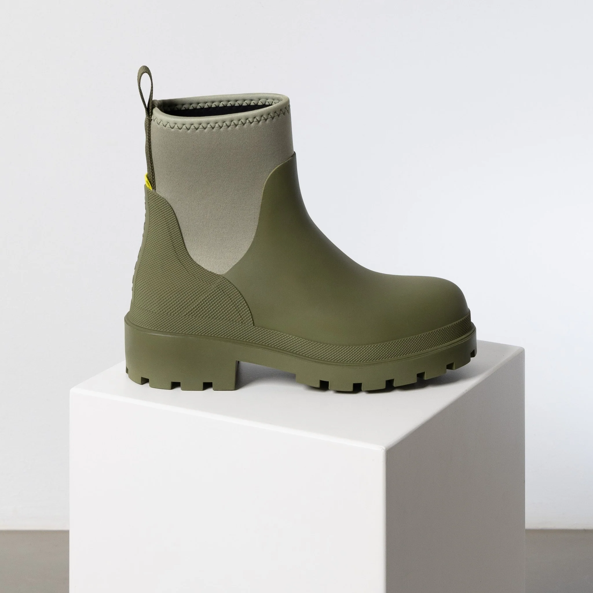 Rainboots short solid pale olive - Image 8