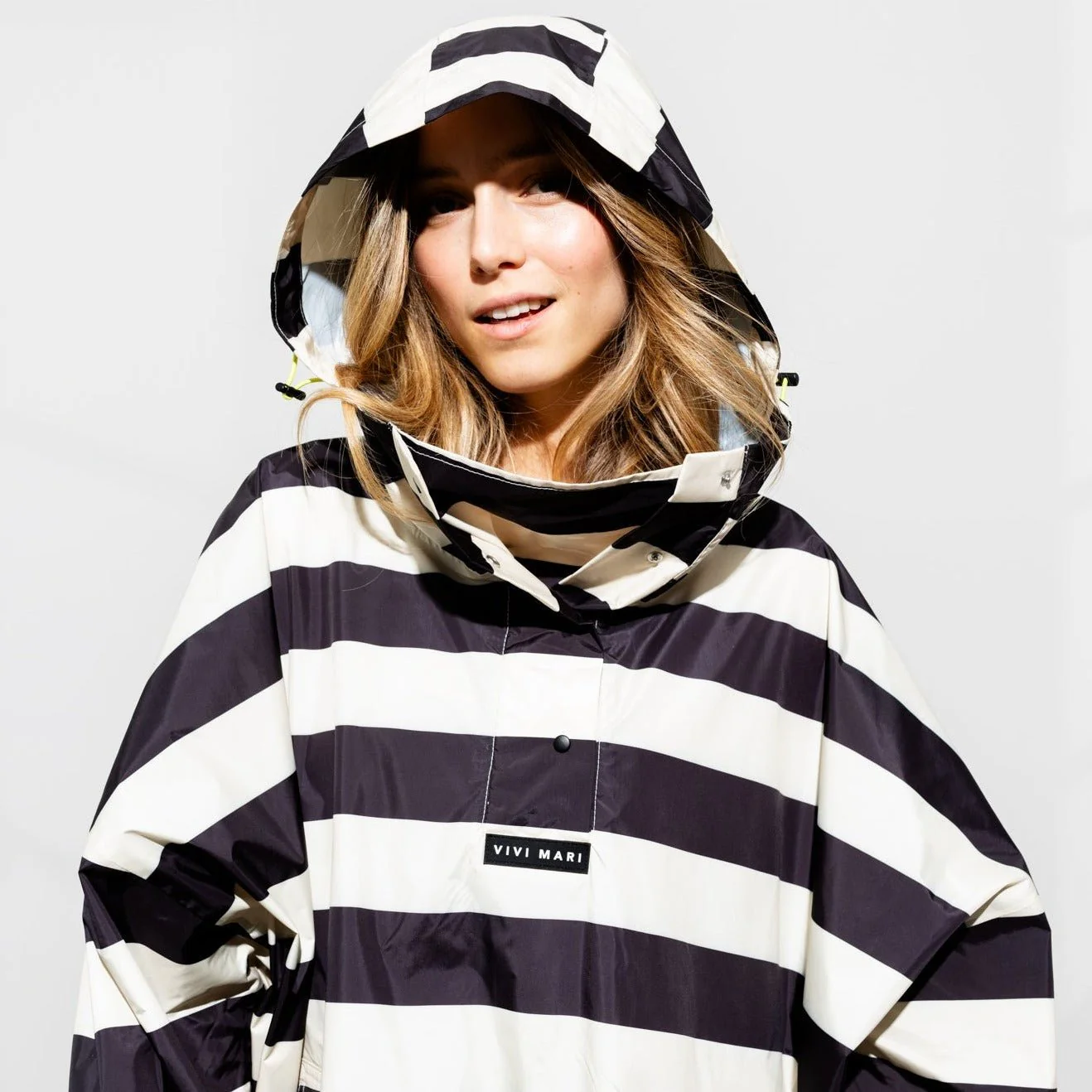 Raincoat bold stripes - black/sand - Image 14