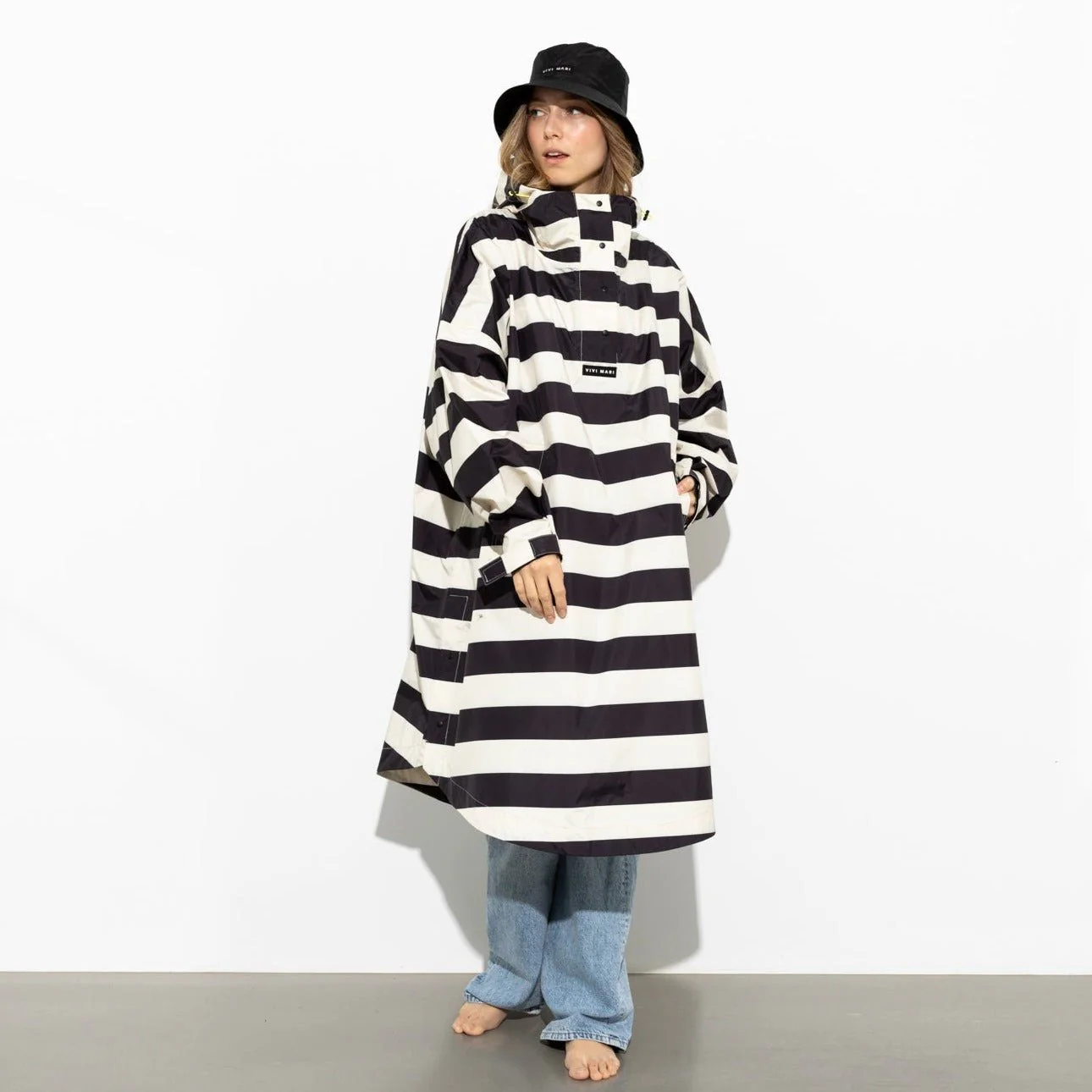 Raincoat bold stripes - black/sand - Image 15