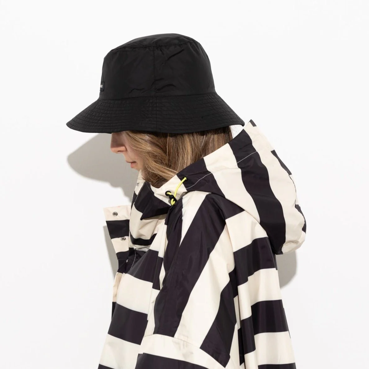 Raincoat bold stripes - black/sand - Image 22