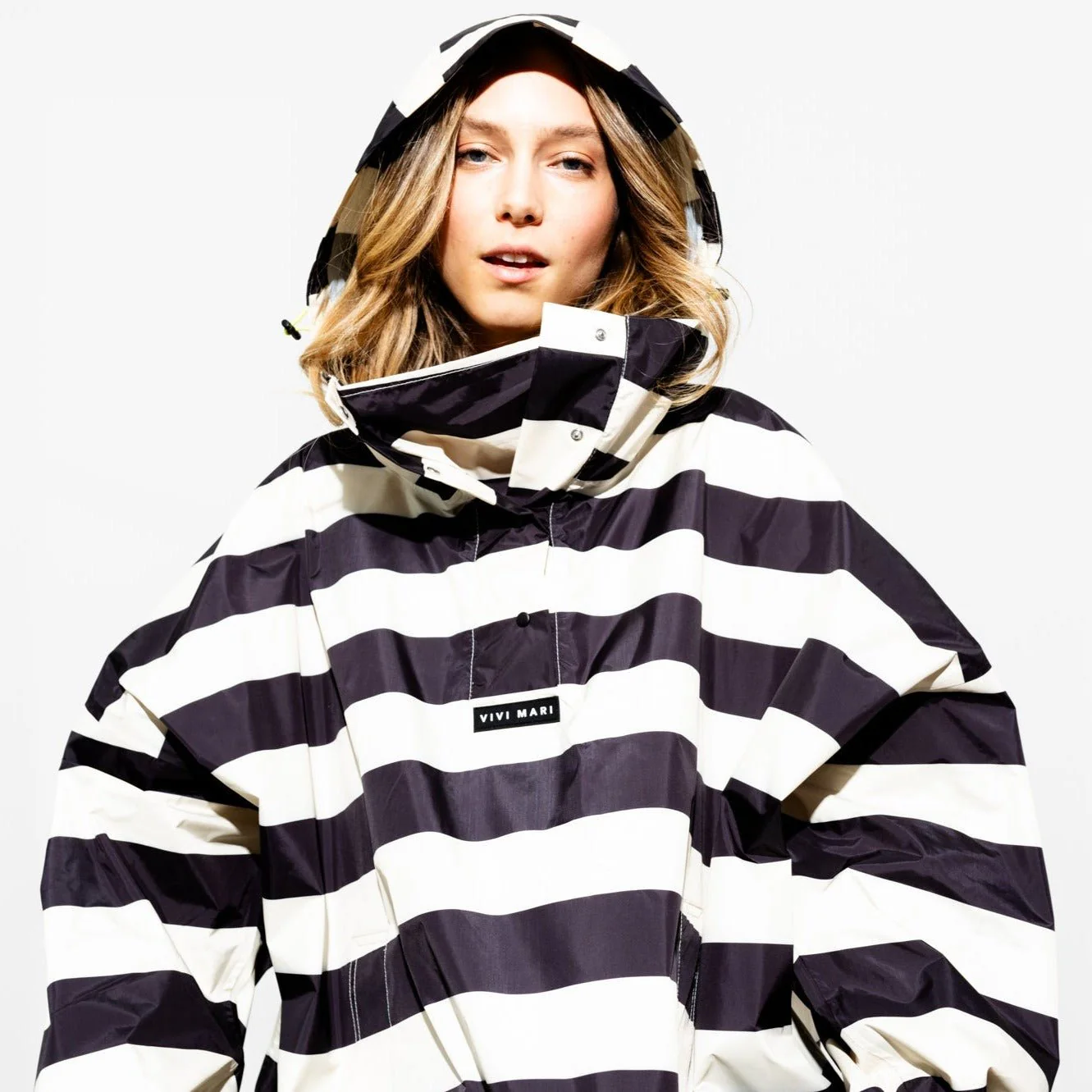 Raincoat bold stripes - black/sand - Image 9
