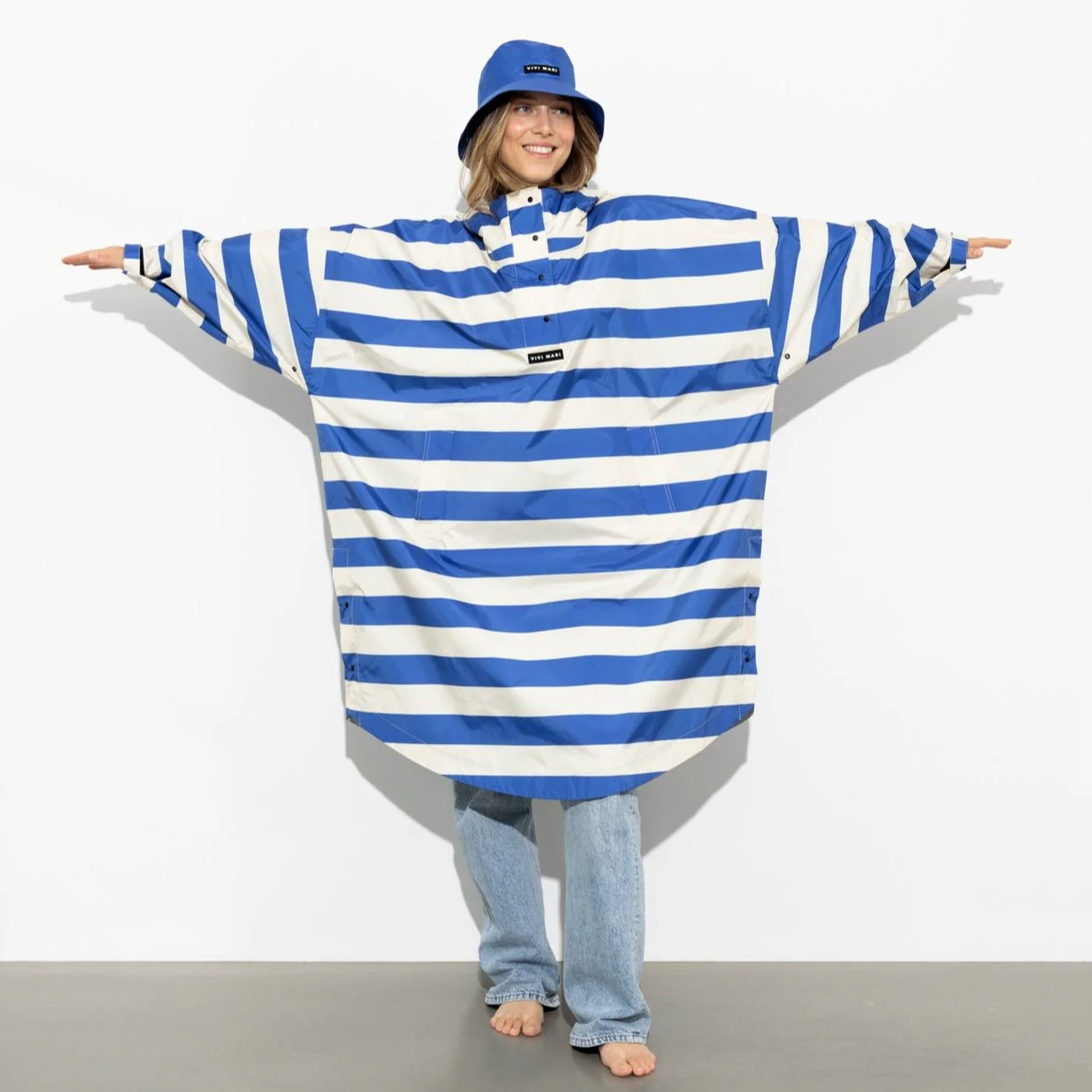Raincoat bold stripes - blue/sand - Image 4