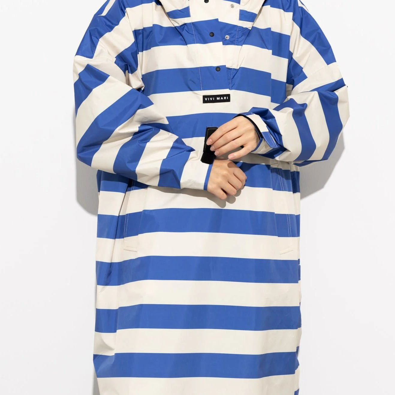 Raincoat bold stripes - blue/sand - Image 6